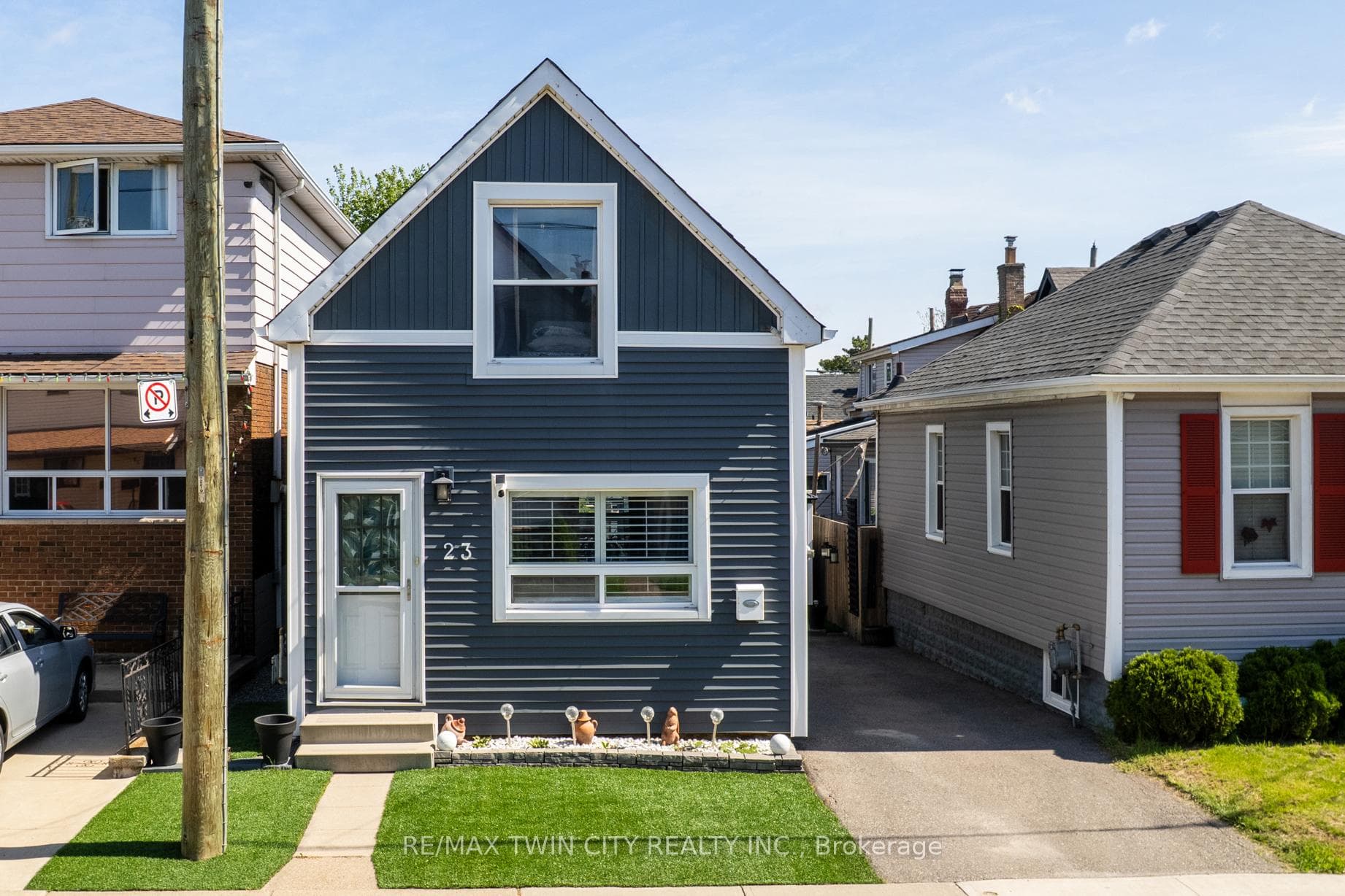 23 Britannia Avenue - Detached photo 1 of 35 in Hamilton, Ontario