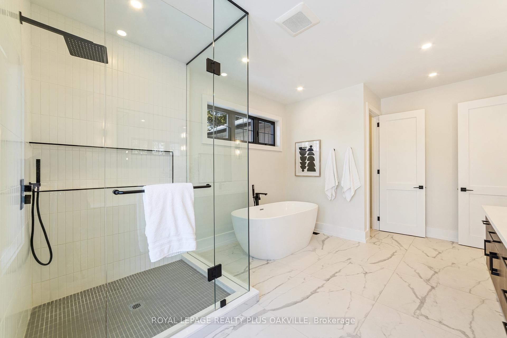 2057 Salvator Boulevard - Detached photo 27 of 50 in Oakville, Ontario