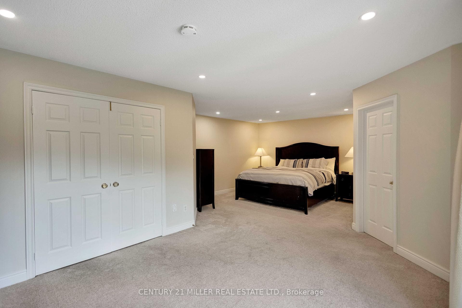 1398 Winterberry Drive - Detached photo 20 of 46 in Burlington, Ontario