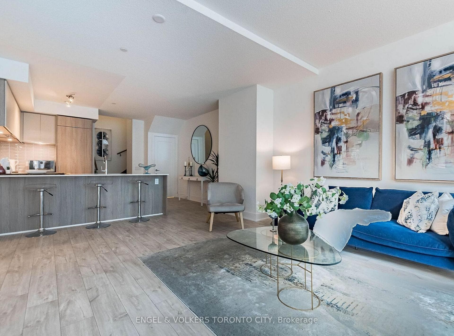 70 Annie Craig Drive Unit TH104 - Condo photo 4 of 22 in Liberty Village / Parkdale / South Parkdale, Ontario