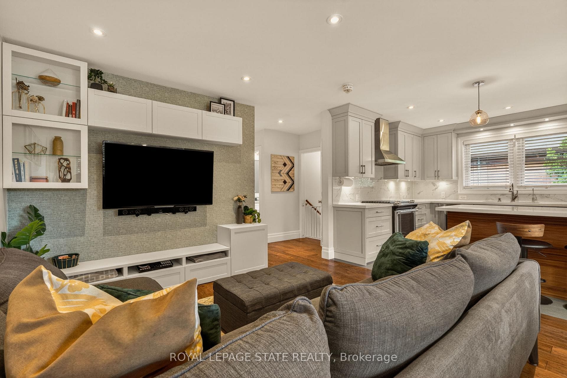 1396 Niels Avenue - Detached photo 20 of 50 in Burlington, Ontario