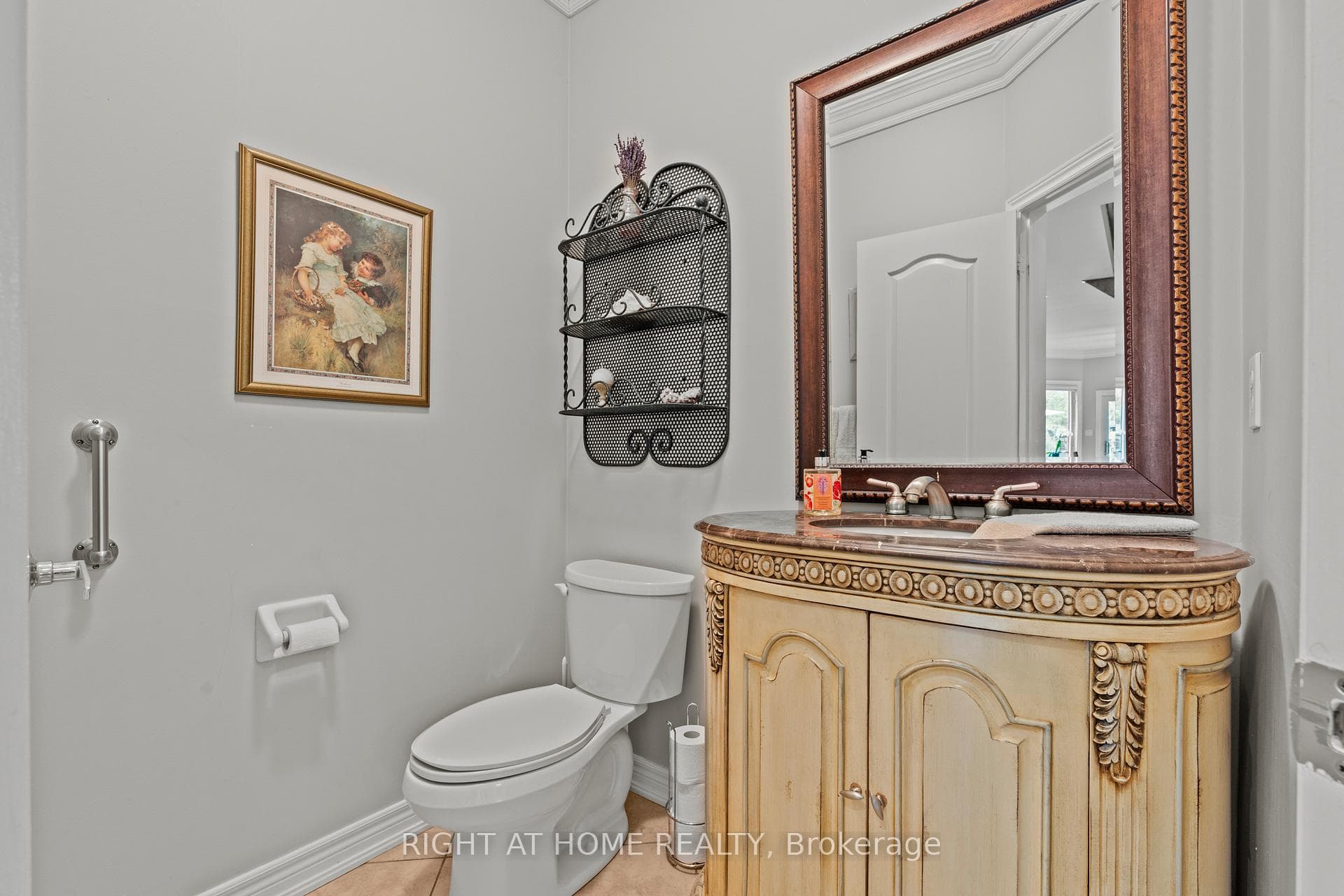 2275 Whitecliffe Way - Detached photo 12 of 38 in Oakville, Ontario