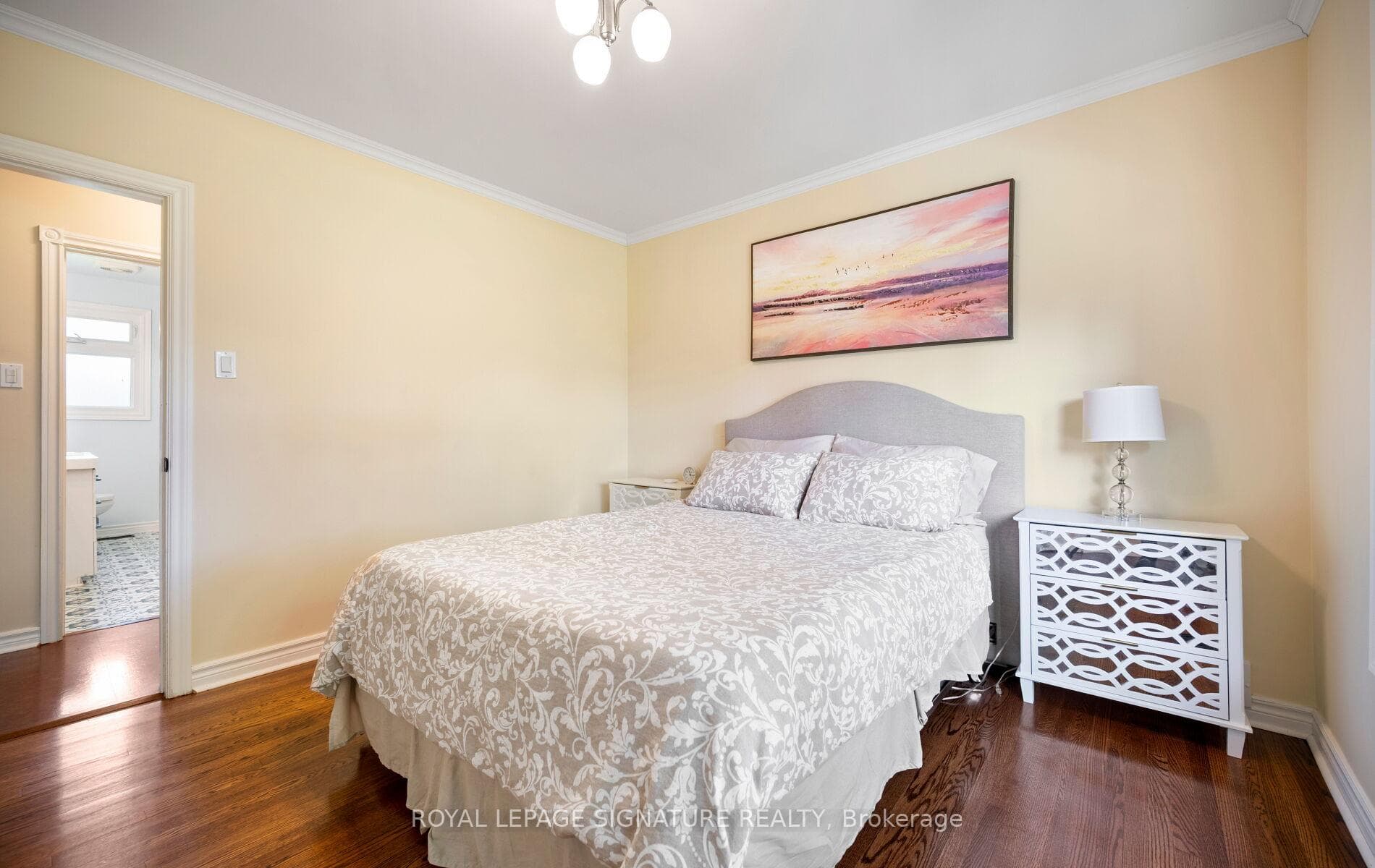 1570 Park Royale Boulevard - Detached photo 18 of 38 in Mississauga, Ontario