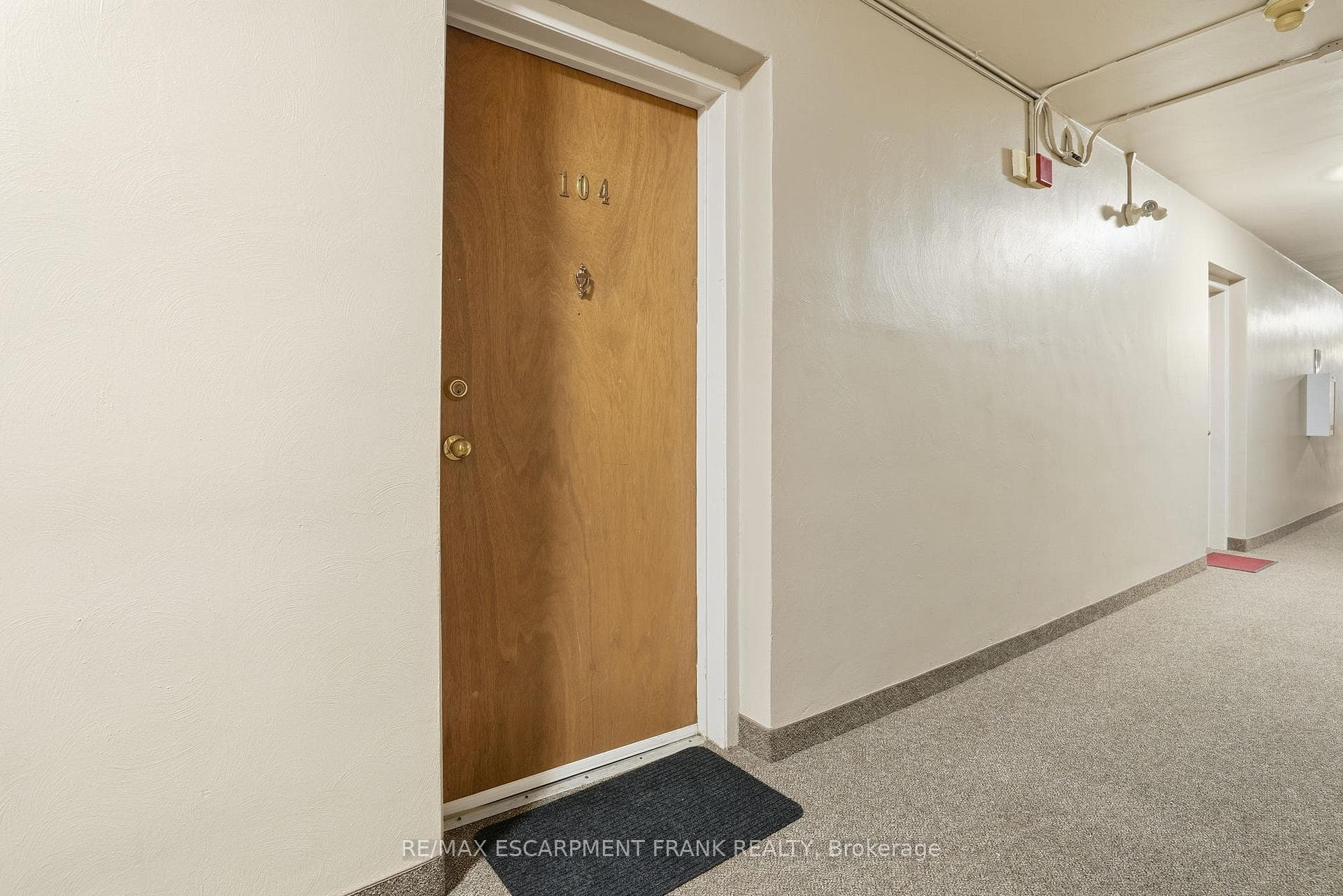 60 ROBINSON Street Unit 104 - Condo photo 12 of 27 in Hamilton, Ontario
