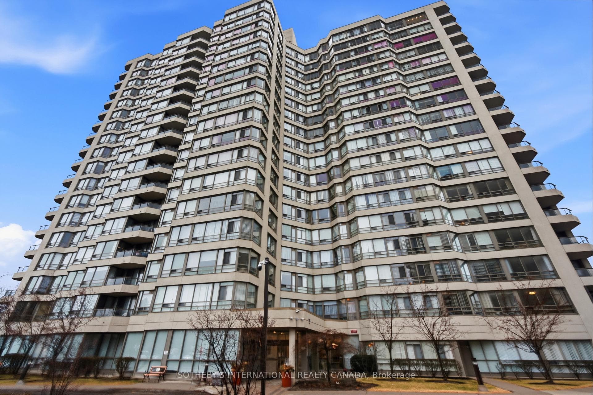 75 King Street Unit 1703 - Condo for sale in Applewood, Ontario