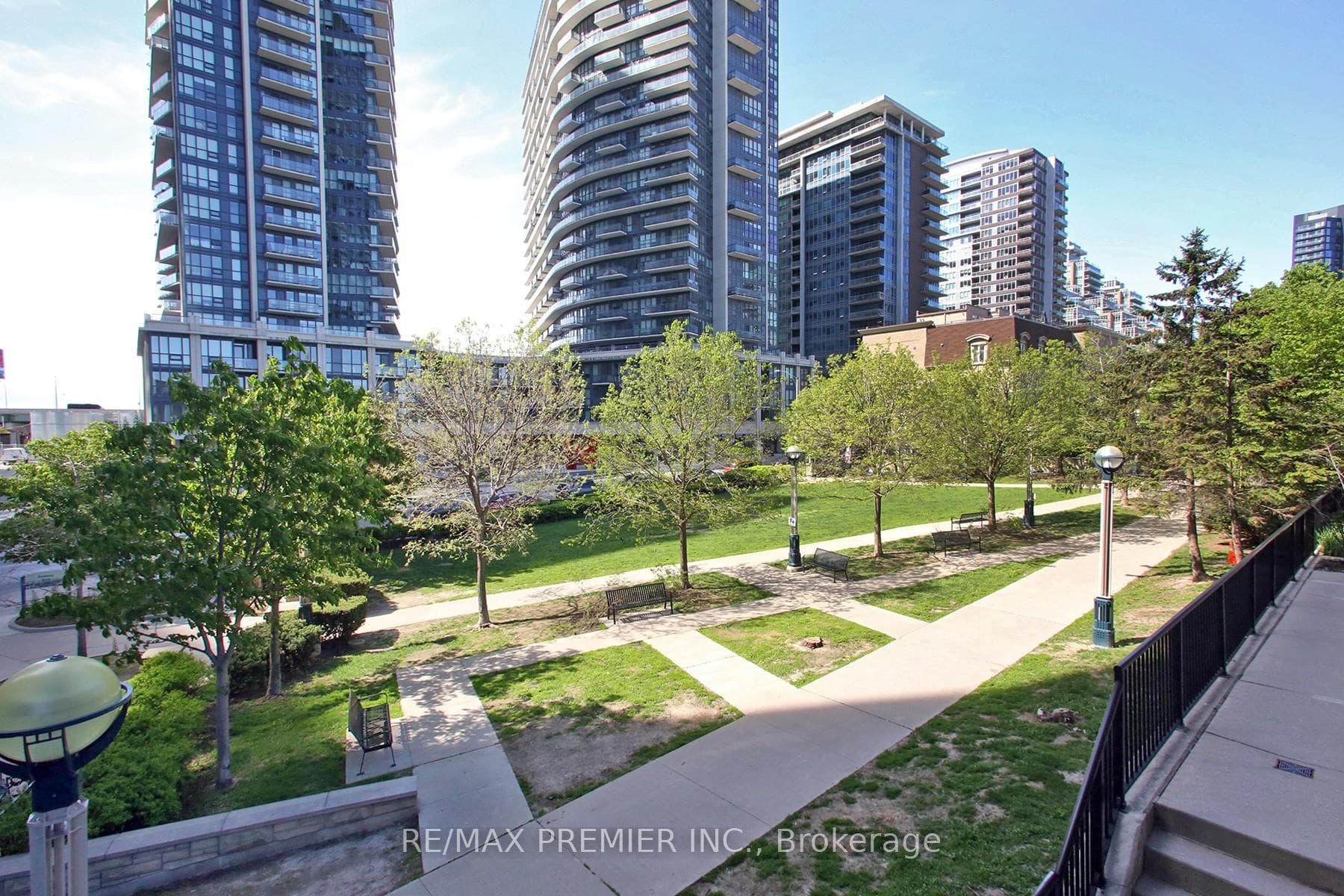 22 Western Battery Road Unit 109 - Condo photo 19 of 20 in Downtown Toronto / Waterfront, Ontario