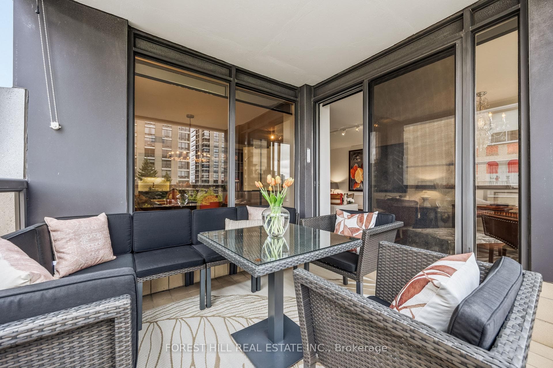 616 Avenue Road Unit 402 - Condo photo 9 of 22 in Annex / Yorkville / Summerhill, Ontario