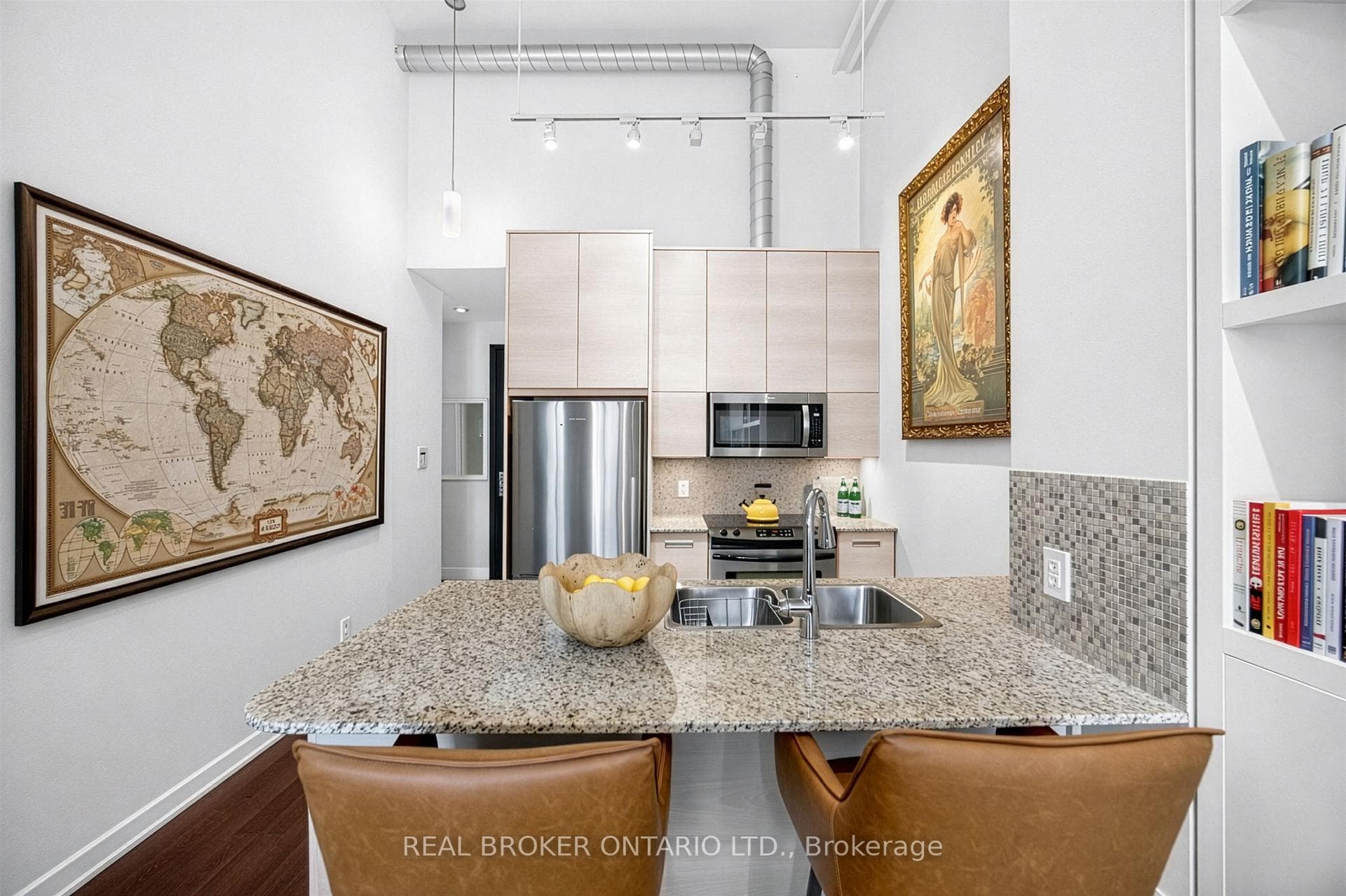 380 Macpherson Avenue Unit 209 - Condo photo 10 of 49 in Annex / Yorkville / Summerhill, Ontario