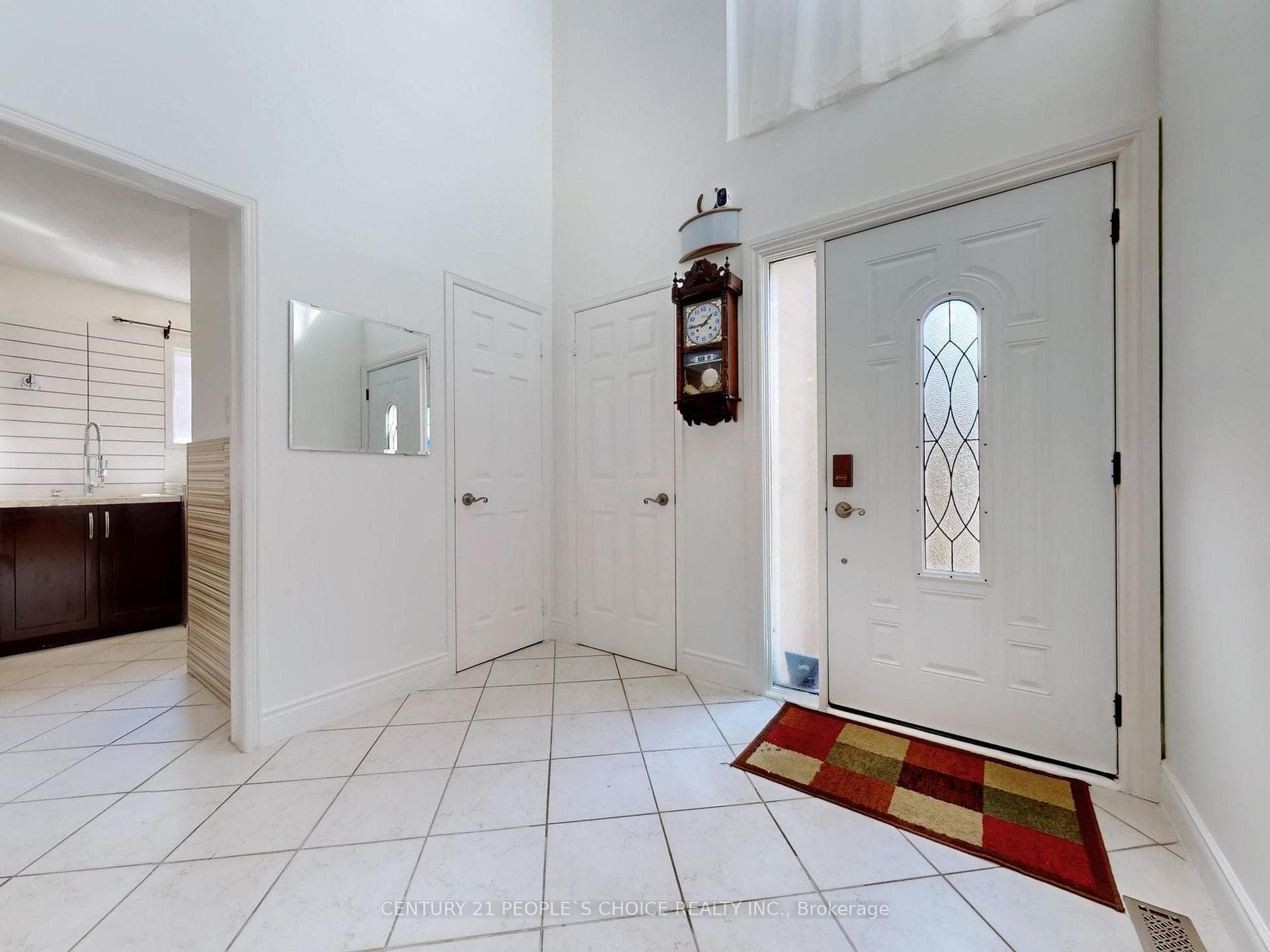 5992 Ladyburn Crescent - Detached photo 5 of 50 in Mississauga, Ontario