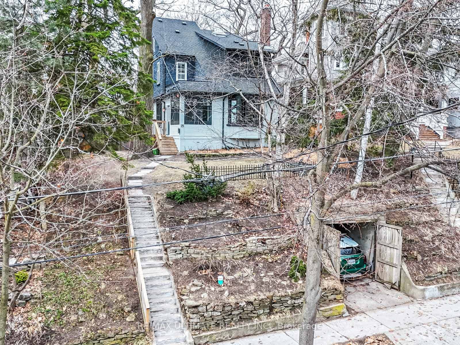 18 Blantyre Avenue - Detached photo 5 of 50 in Birch Cliff / Cliffside, Ontario