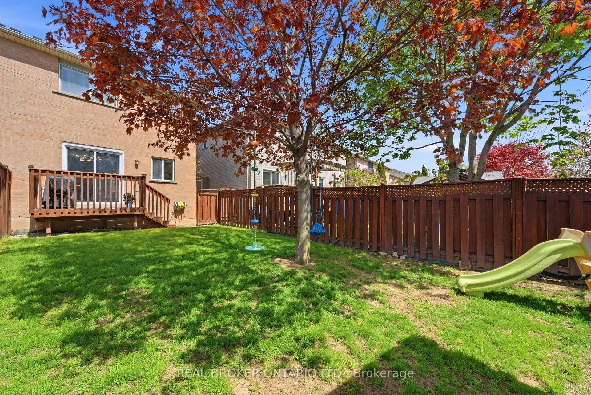 1860 Creek Way - Semi-Detached photo 36 of 44 in Burlington, Ontario
