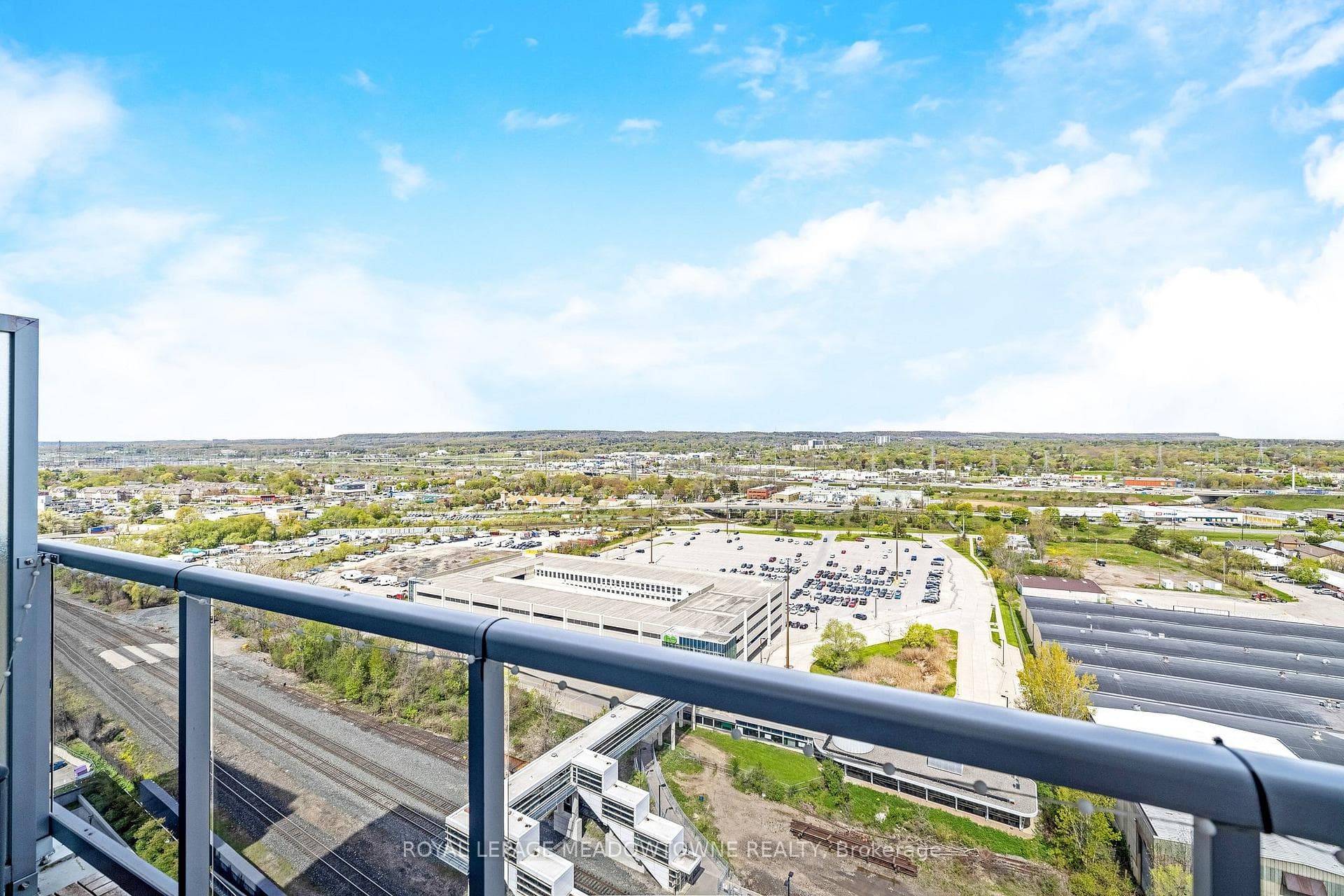 2093 Fairview Street Unit 1902 - Condo photo 18 of 30 in Burlington, Ontario