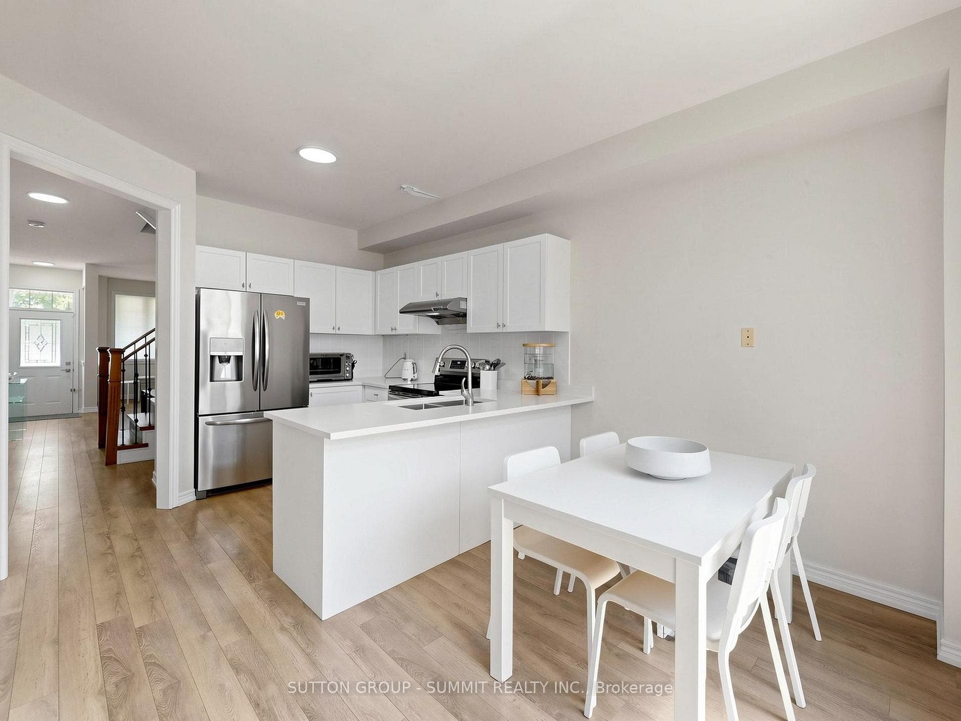 4880 YORKSHIRE Avenue - Detached photo 18 of 50 in Mississauga, Ontario