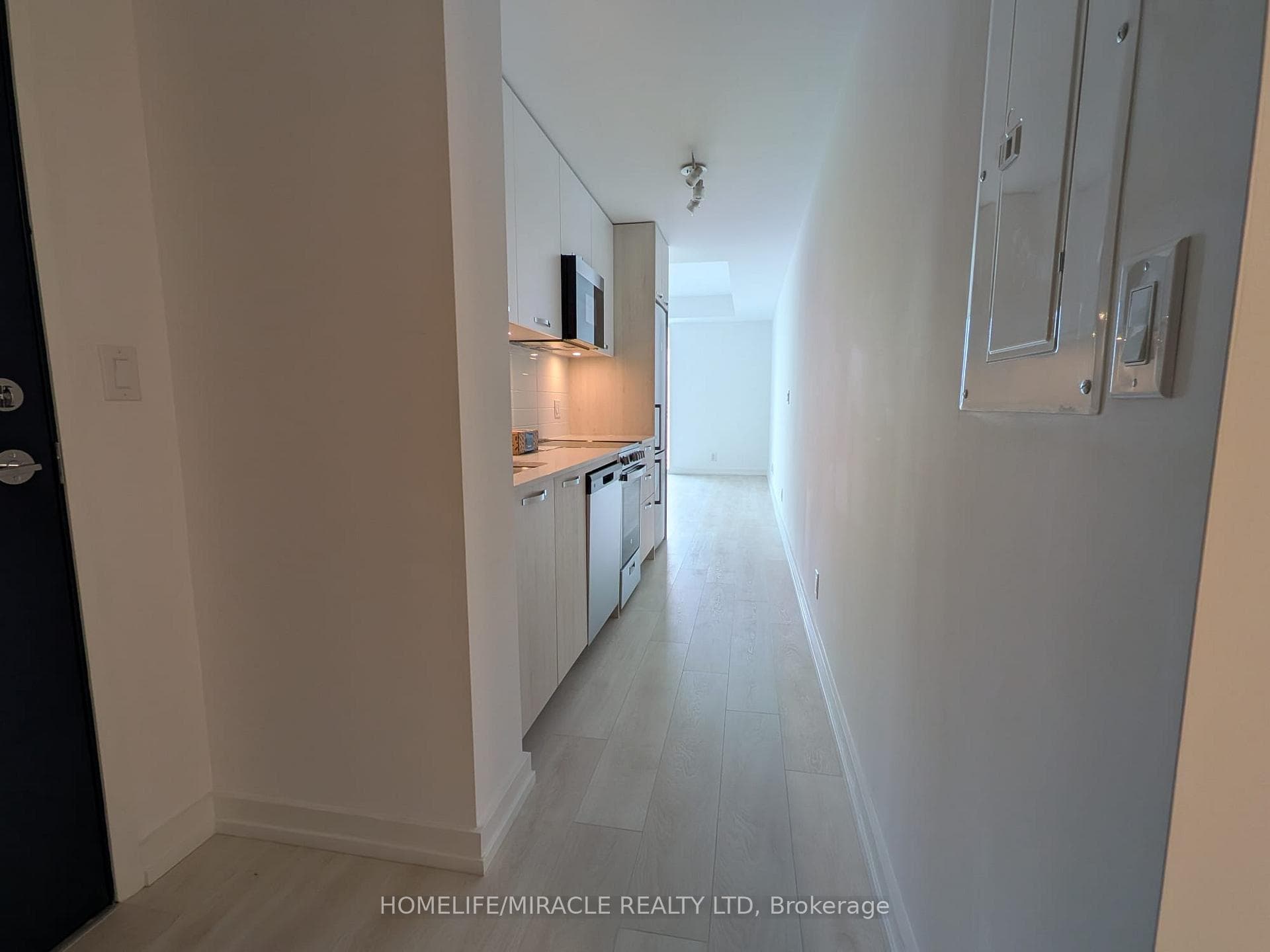75 James Street Unit 2307 - Condo photo 6 of 13 in Hamilton, Ontario