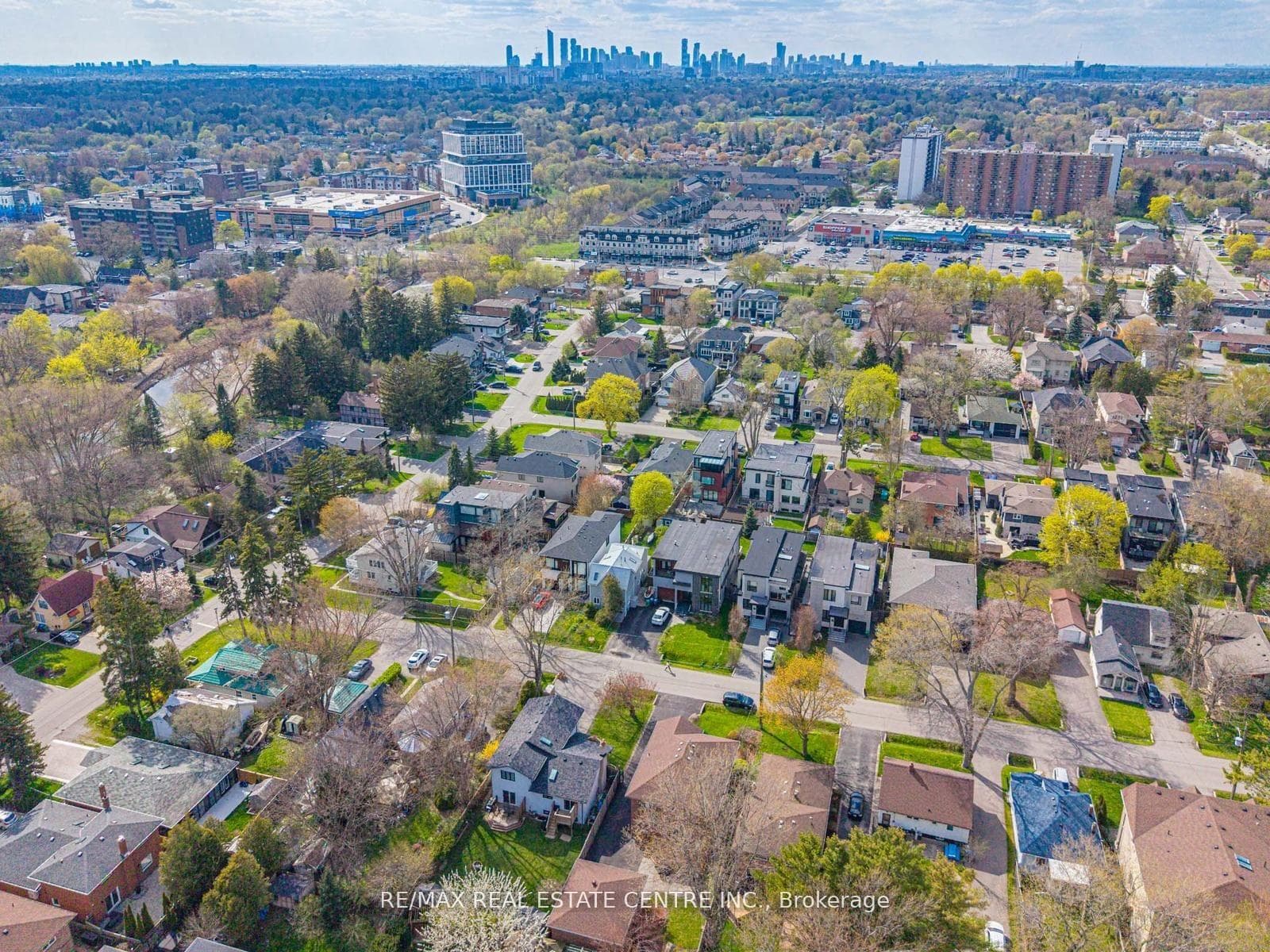 592 Montbeck Crescent - Detached photo 50 of 50 in Mississauga, Ontario