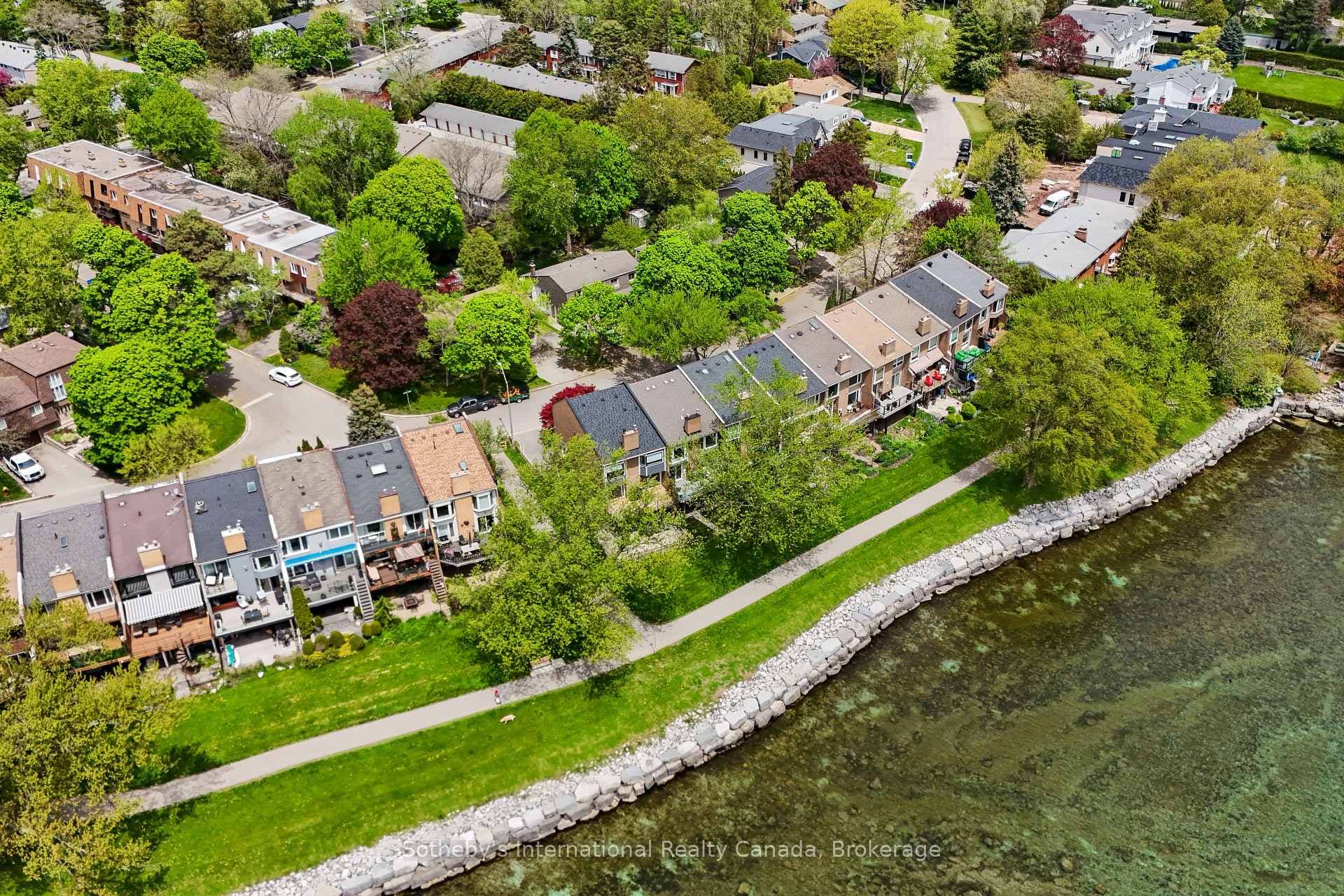 2066 Water's Edge Drive - Townhouse photo 47 of 48 in Oakville, Ontario
