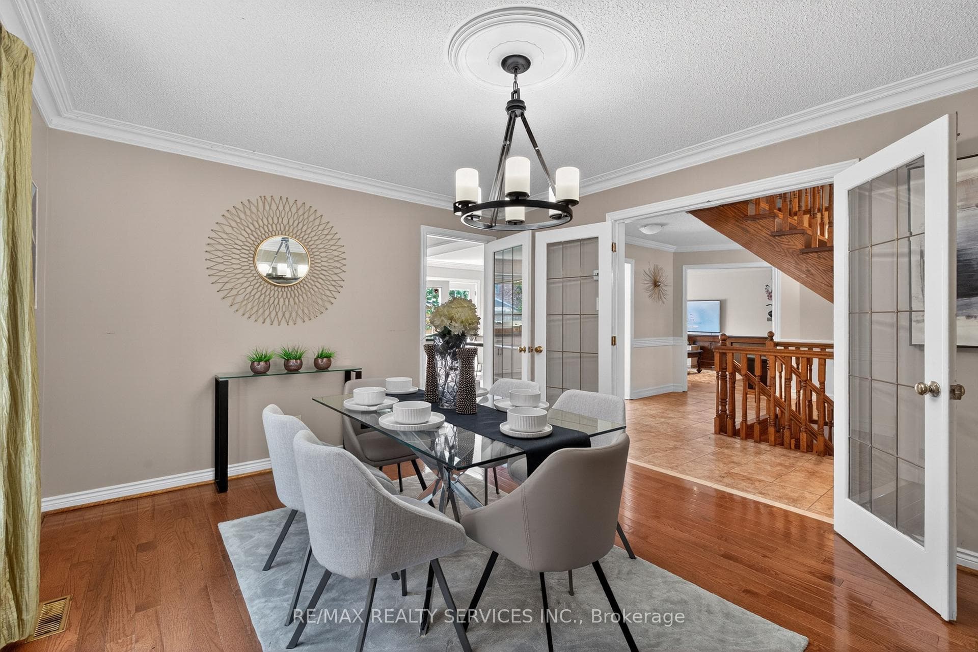 2069 Schoolmaster Circle - Detached photo 12 of 49 in Oakville, Ontario