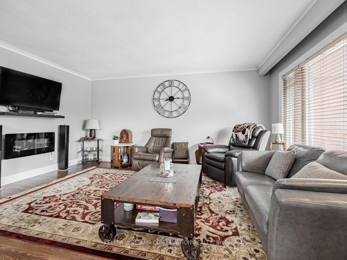 94 Archibald Street - Semi-Detached photo 6 of 35 in Brampton, Ontario