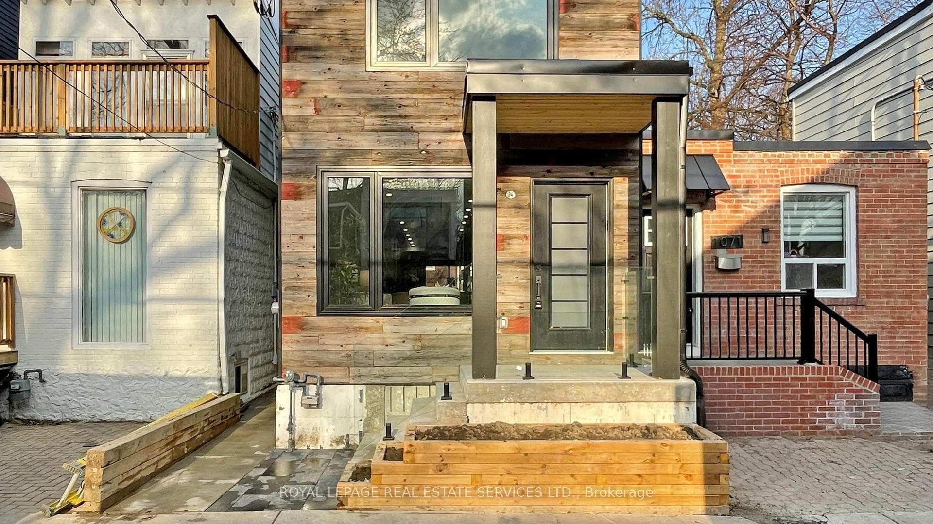 1073 Craven Road - Semi-Detached photo 2 of 47 in Riverdale / Leslieville, Ontario