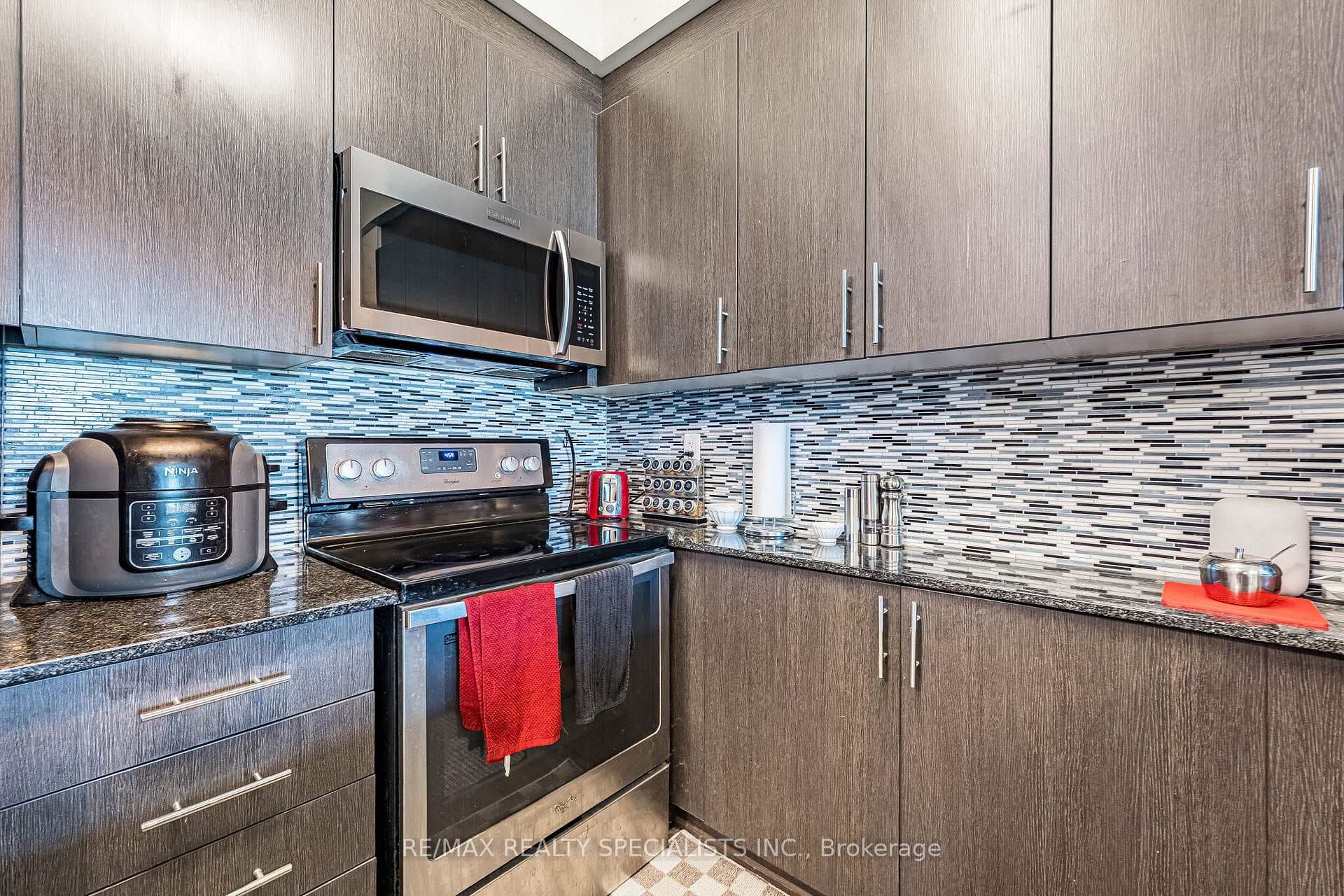 45 Yorkland Boulevard Unit 805 - Condo photo 22 of 50 in Brampton, Ontario