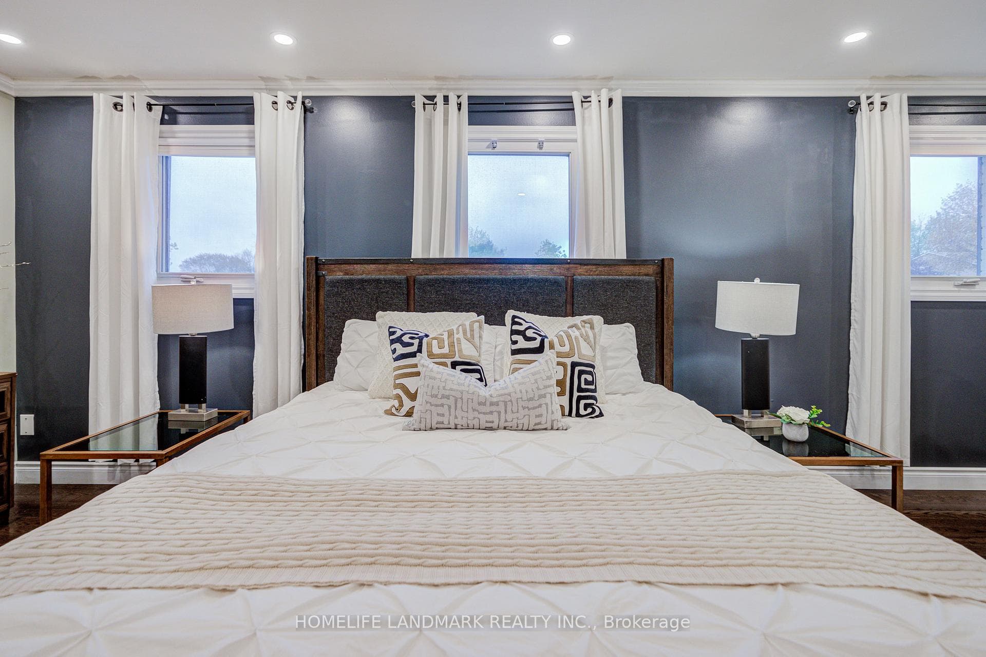 2105 Folkway Drive - Detached photo 18 of 33 in Mississauga, Ontario