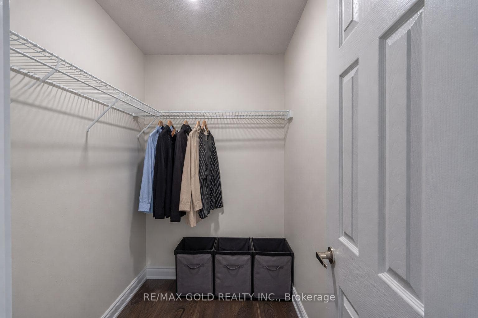 6 Meadow Glade Road - Detached photo 18 of 36 in Brampton, Ontario