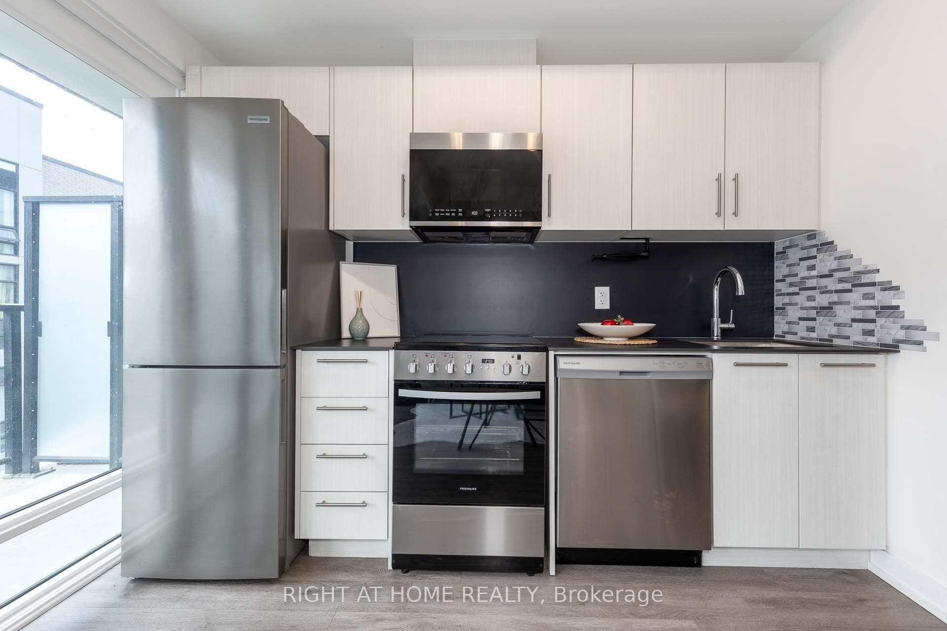 871 Sheppard Avenue Unit 33 - Condo photo 8 of 29 in North York (Bathurst Manor / Clanton Park), Ontario