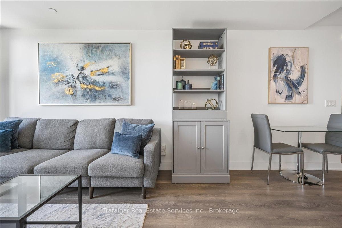 297 Oak Walk Drive Unit 1807 - Condo photo 17 of 35 in Oakville, Ontario