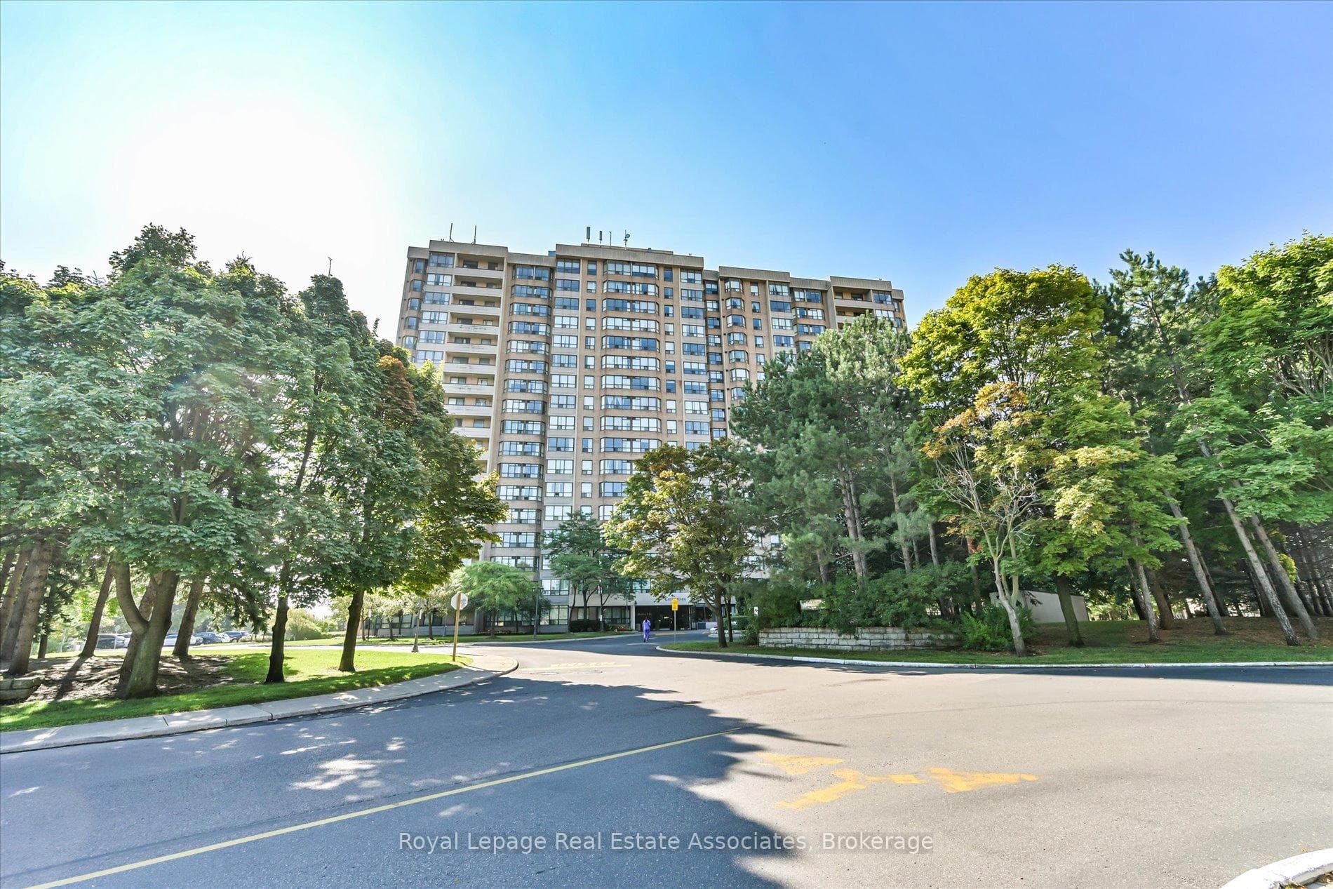 10 Malta Avenue Unit 1209 - home for sale in Brampton, Ontario