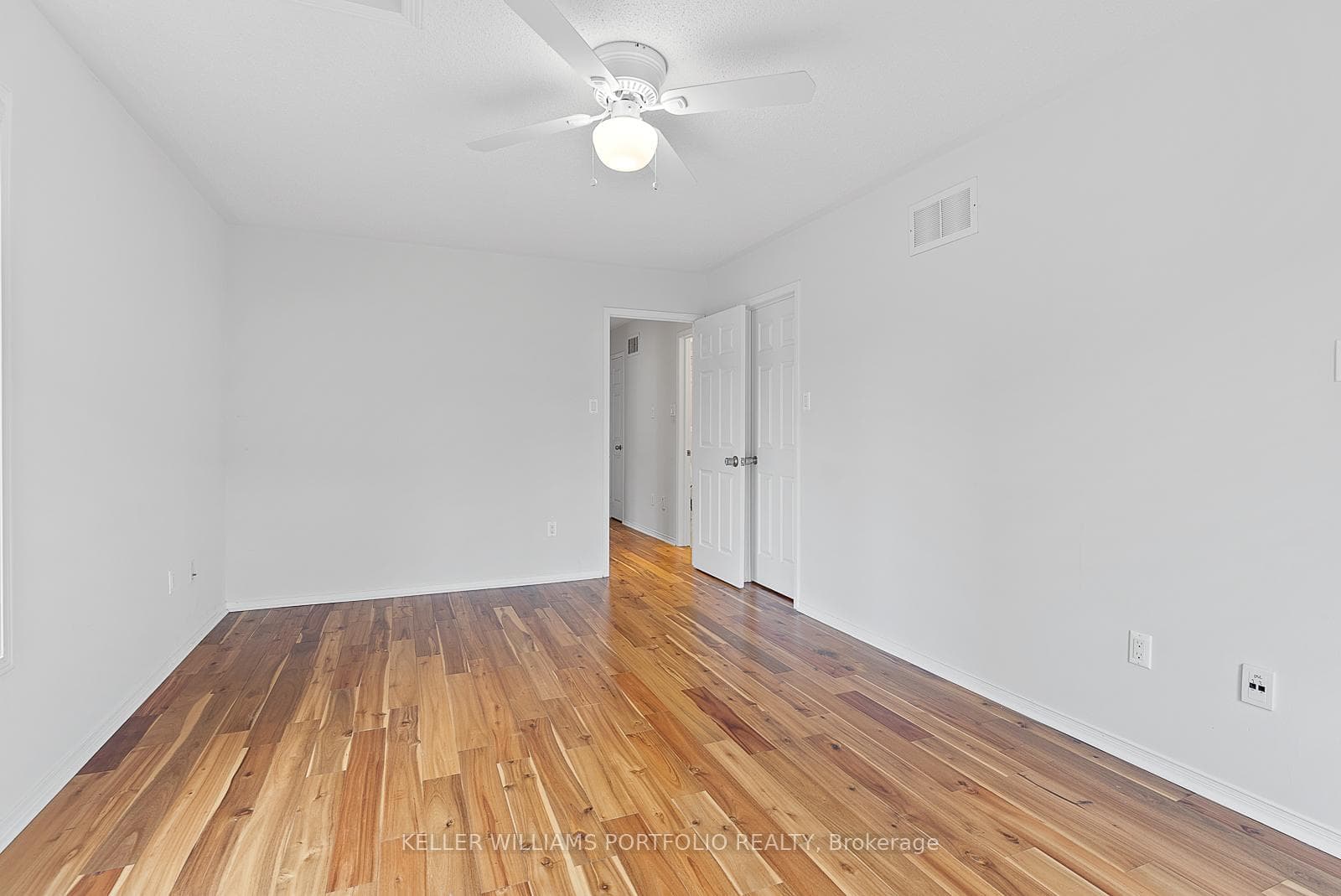 118 Gatwick Drive - Semi-Detached photo 25 of 50 in Oakville, Ontario