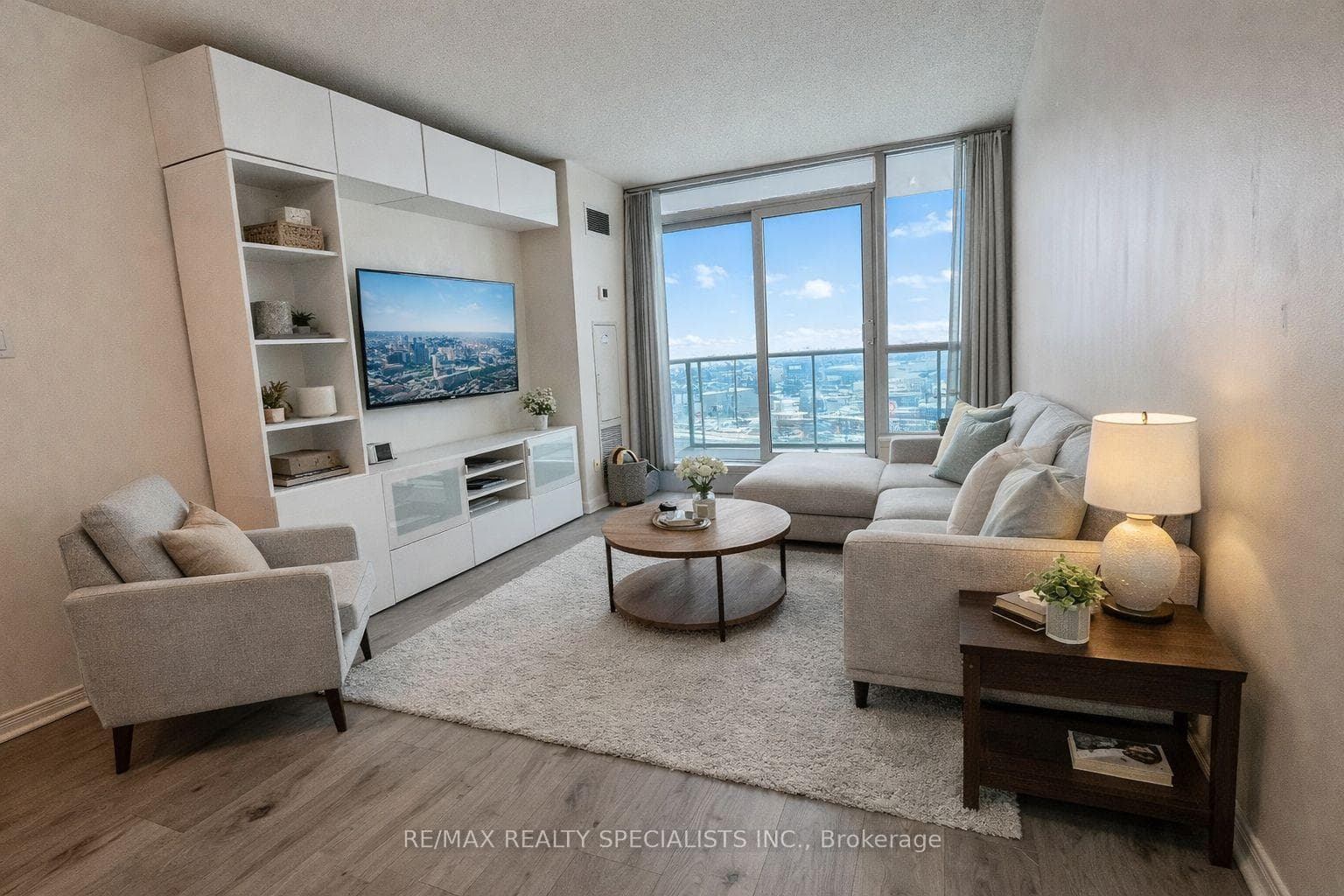 4879 Kimbermount Avenue Unit 810 - home for sale in Mississauga