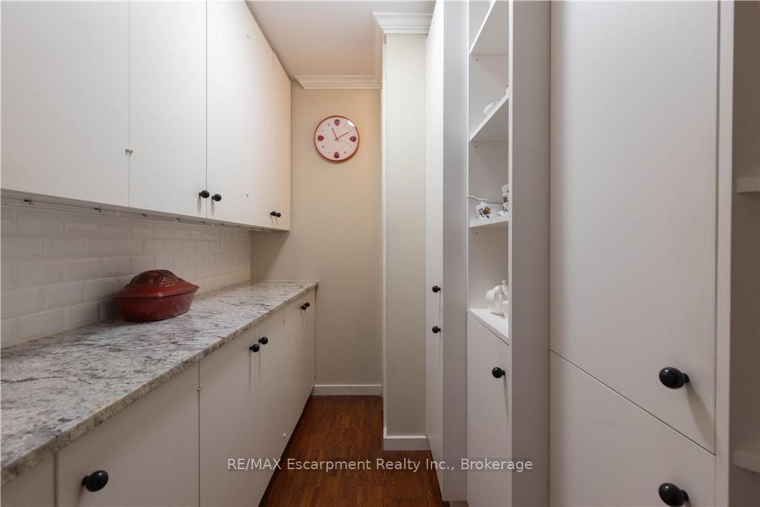1168 Carey Road - Detached photo 17 of 35 in Oakville, Ontario
