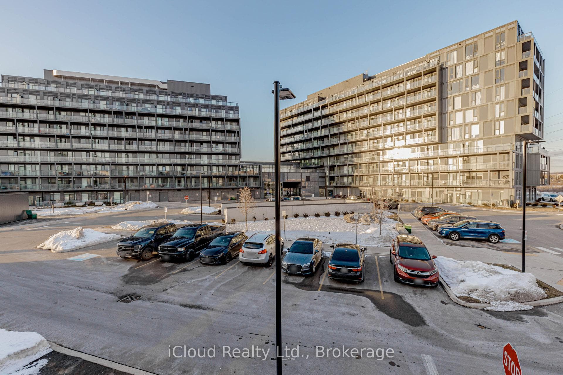 3189 BASTEDO Common Unit 69 - Townhouse photo 44 of 50 in Burlington, Ontario