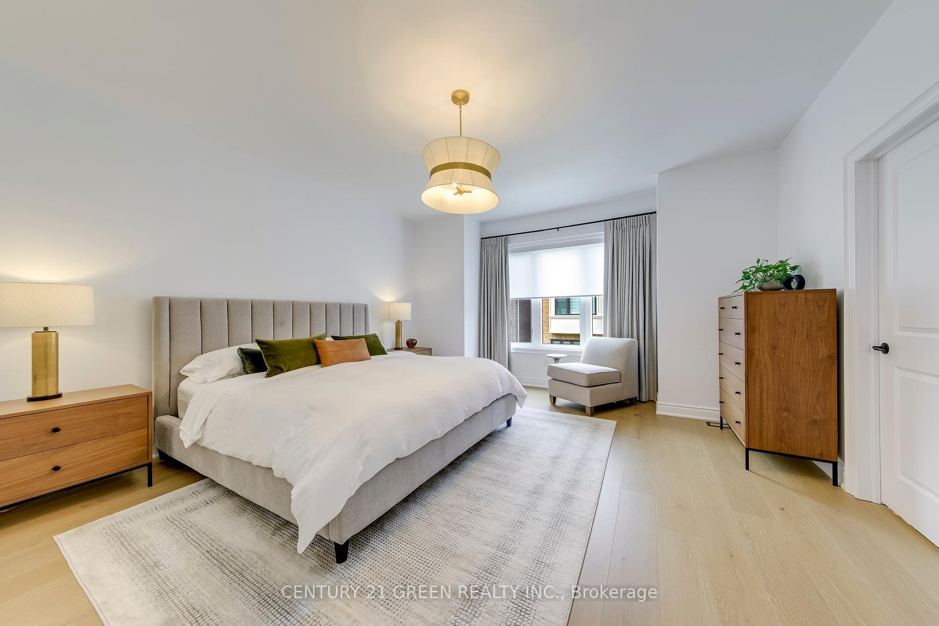 1290 Felicity Gardens - Detached photo 31 of 50 in Oakville, Ontario