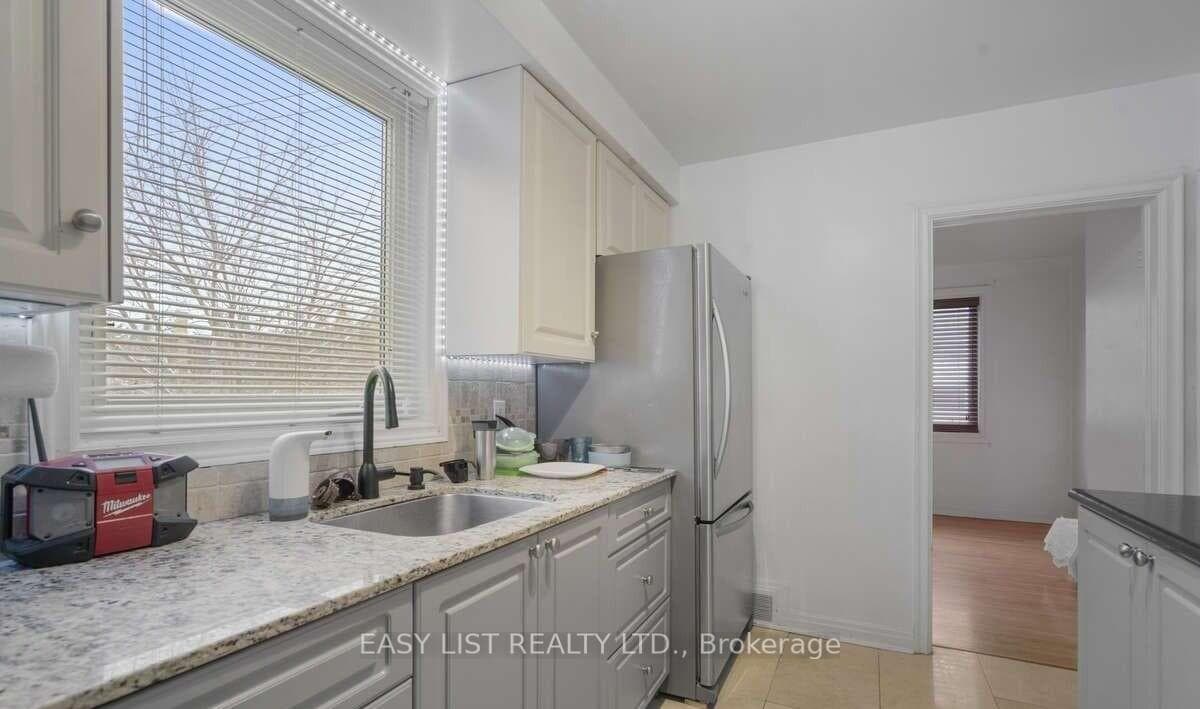 41 Churchill Avenue - Detached photo 10 of 22 in Thornhill / Willowdale, Ontario