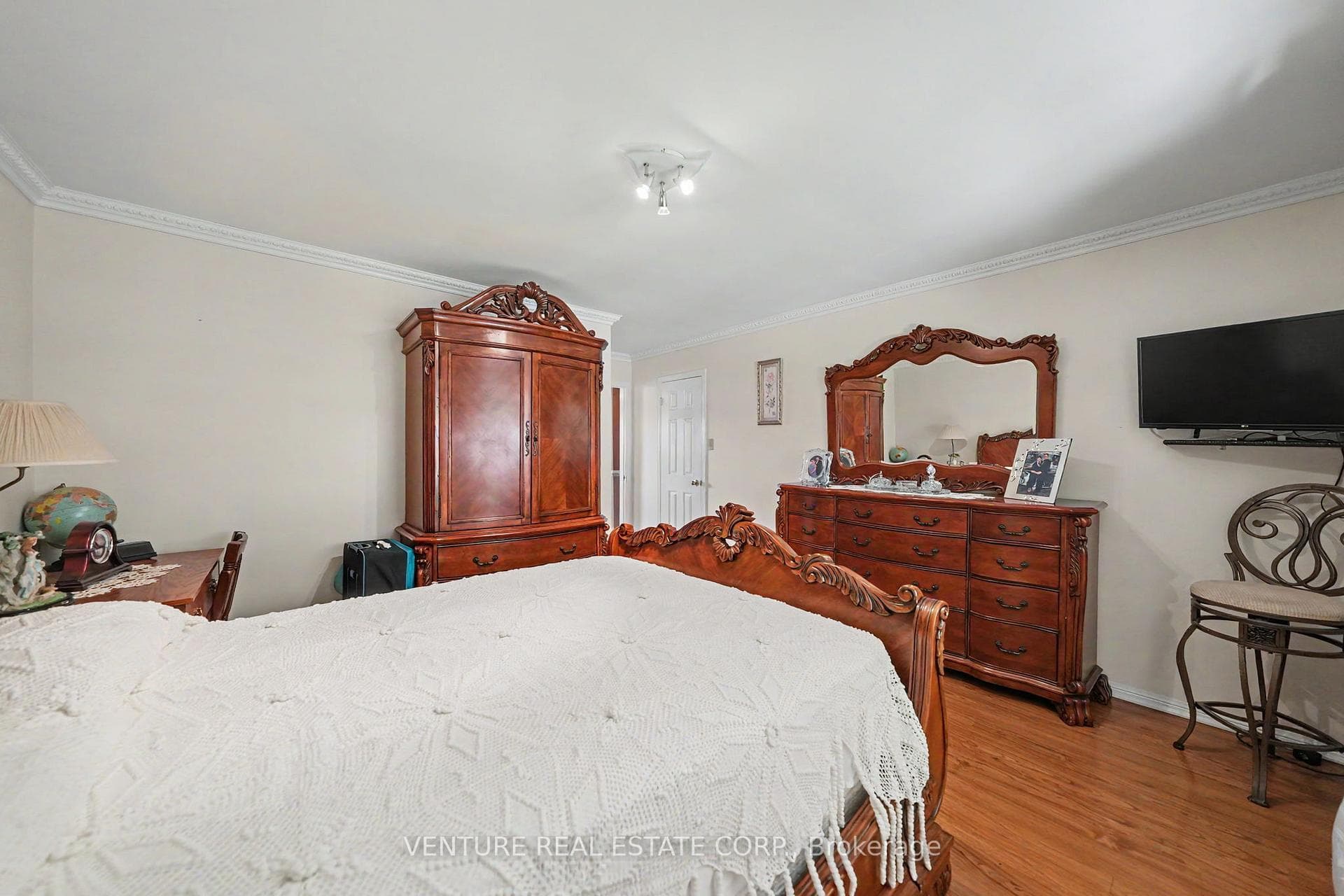 346 Centre Street - Detached photo 32 of 50 in Brampton, Ontario