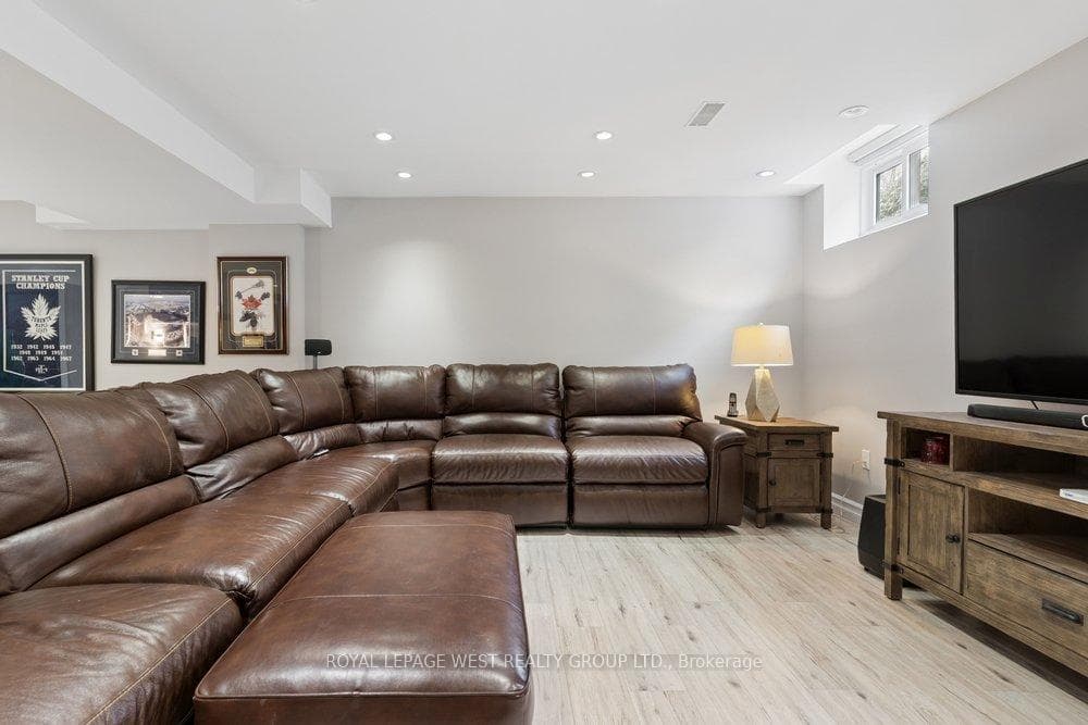 2293 Carpenters Circle - Detached photo 48 of 50 in Oakville, Ontario