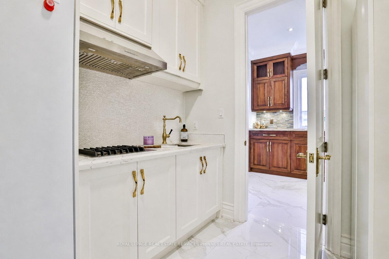 1511 Broadmoor Avenue - Detached photo 10 of 50 in Mississauga, Ontario