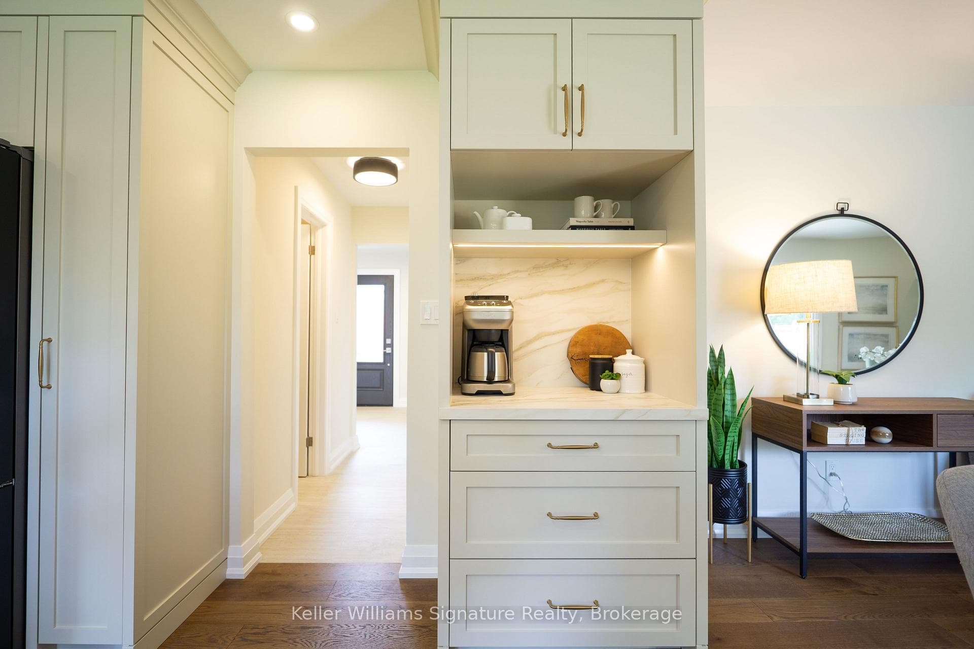 503 Wicklow Road - Detached photo 14 of 42 in Burlington, Ontario