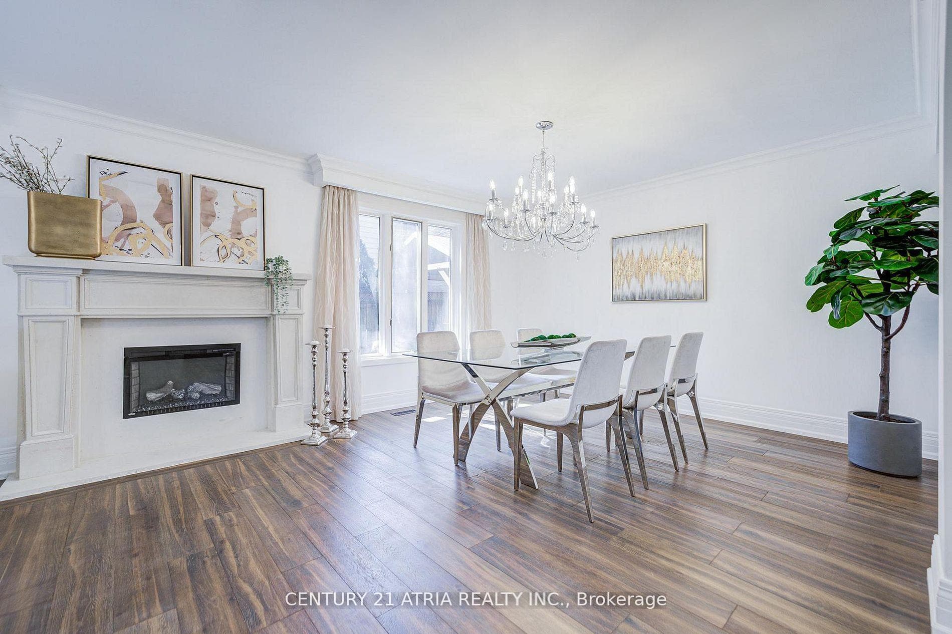 27 Denlow Boulevard - Detached photo 13 of 50 in Don Mills / Parkwoods / Victoria Village, Ontario