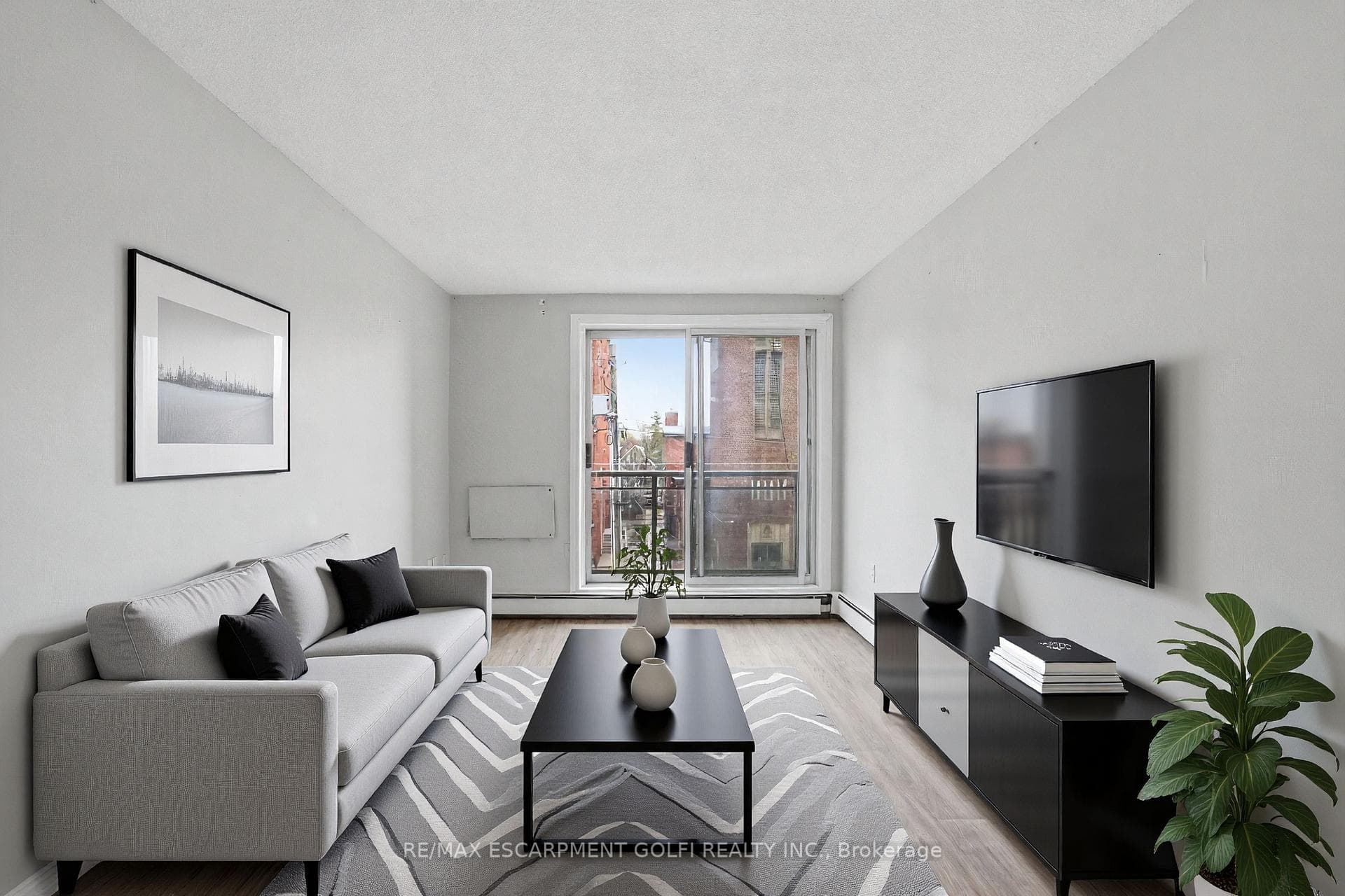 30 Summit Avenue Unit 303 - Condo photo 12 of 28 in Hamilton, Ontario