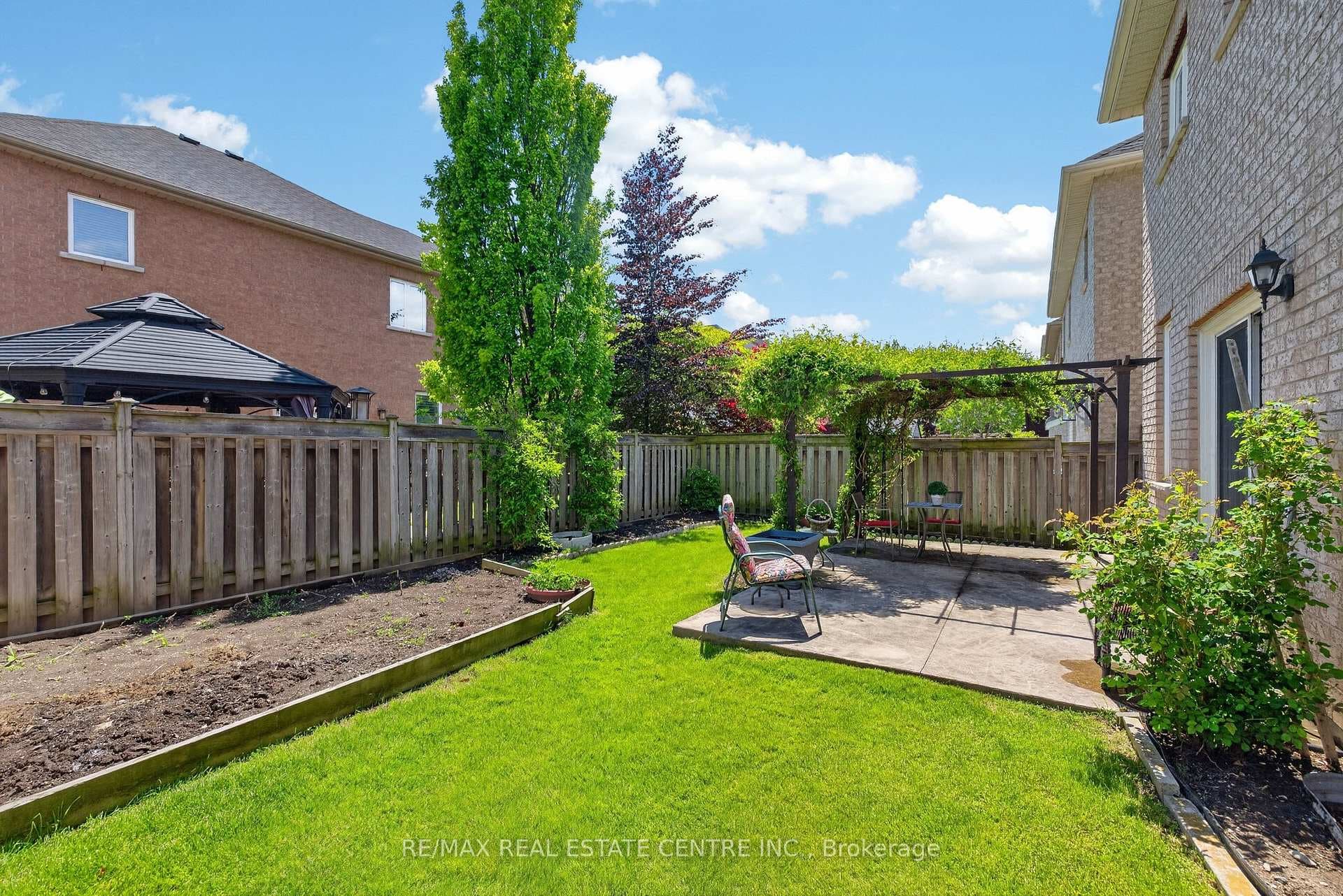 1022 Laidlaw Drive - Detached photo 46 of 50 in Milton, Ontario