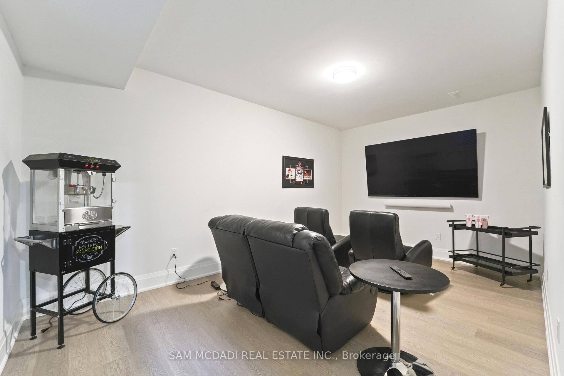 11B Maple Avenue - Semi-Detached photo 38 of 49 in Mississauga, Ontario