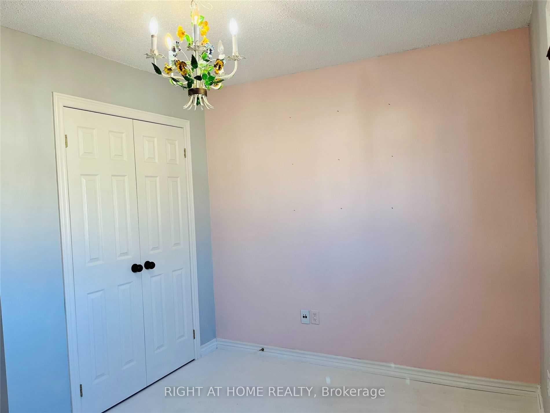 2471 Felhaber Crescent - Semi-Detached photo 17 of 23 in Oakville, Ontario