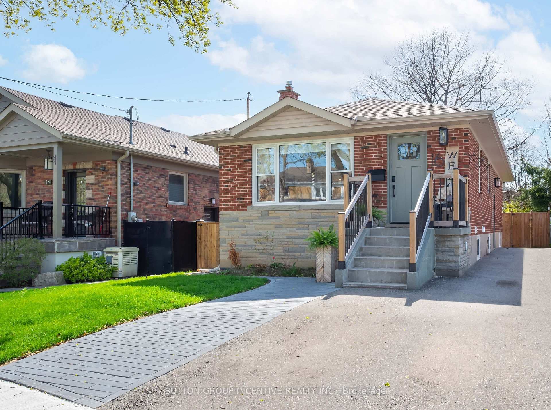 16 Robindale Avenue - Detached photo 1 of 44 in Liberty Village / Parkdale / South Parkdale, Ontario