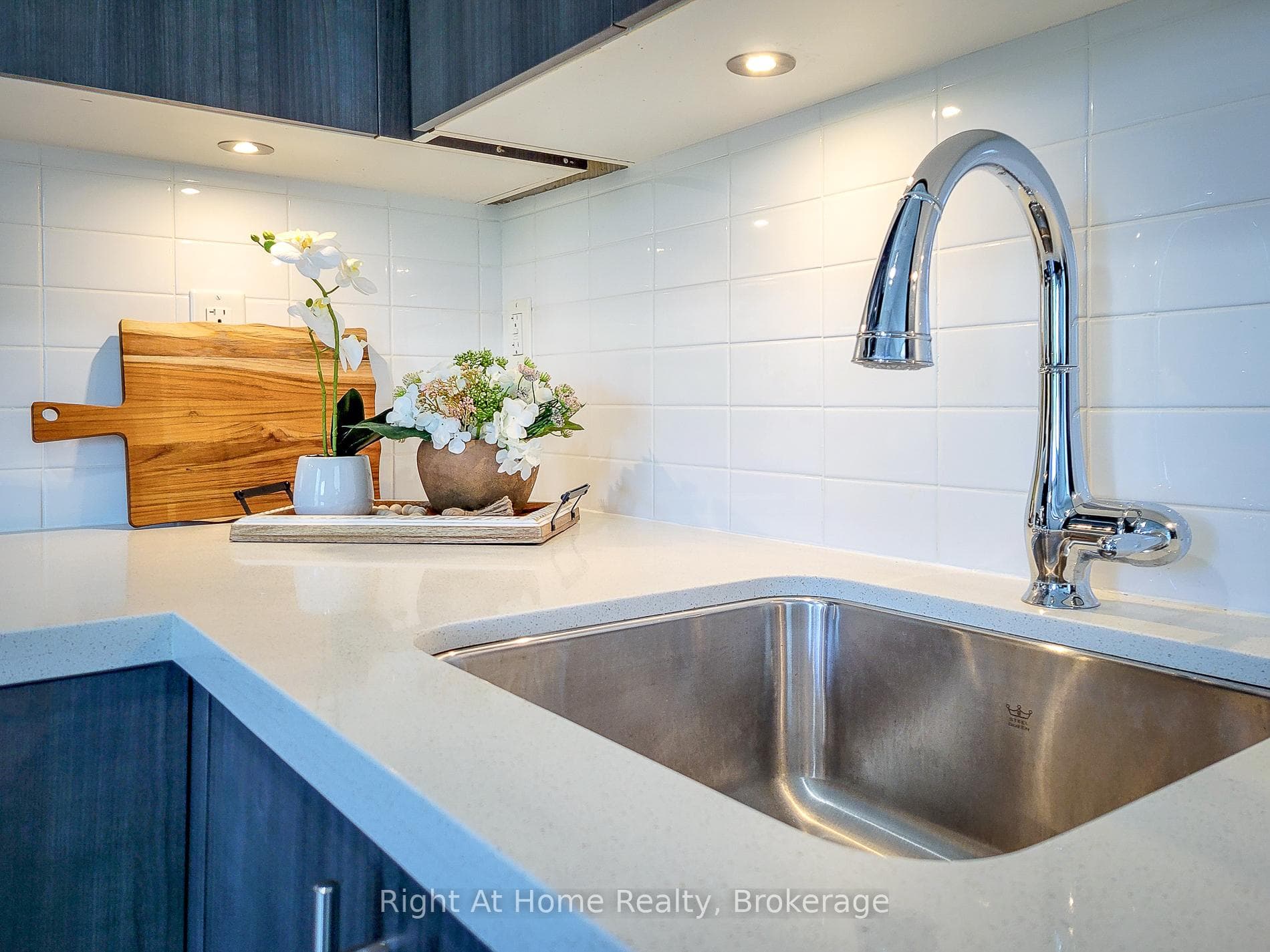 1284 Guelph Line Unit 318 - Condo photo 15 of 38 in Burlington, Ontario