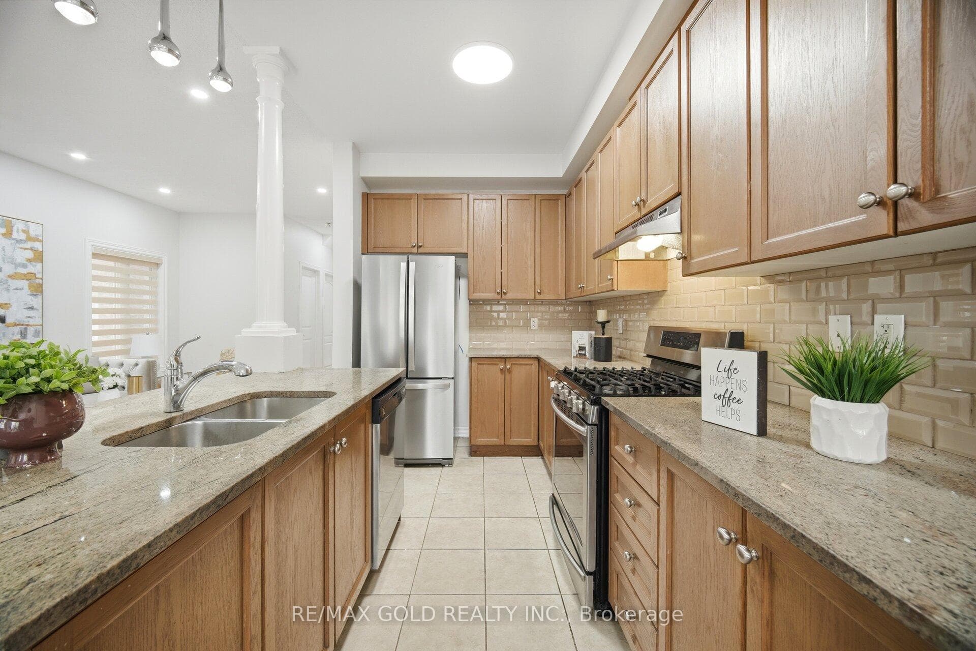 49 Interlude Drive - Semi-Detached photo 11 of 50 in Brampton, Ontario