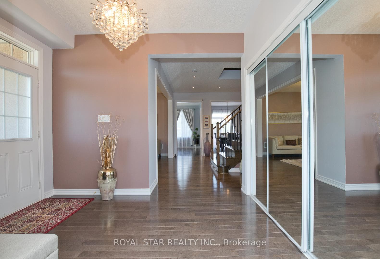 4 Berkwood Hollow - Detached photo 10 of 46 in Brampton, Ontario