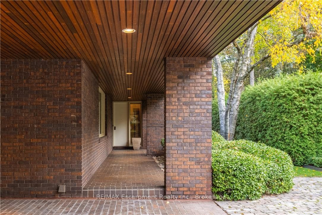 1168 Carey Road - Detached photo 5 of 35 in Oakville, Ontario