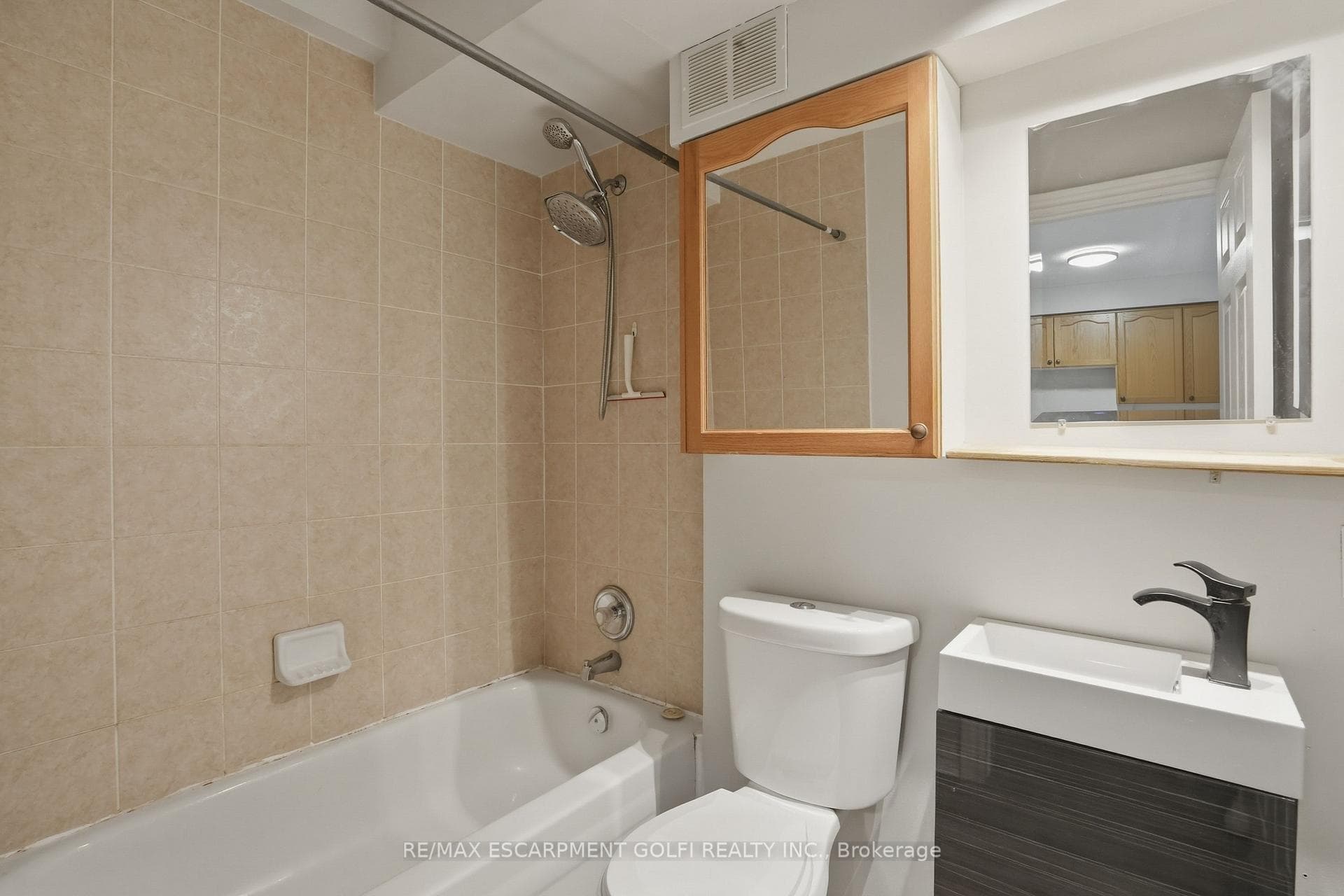 30 Summit Avenue Unit 303 - Condo photo 16 of 28 in Hamilton, Ontario